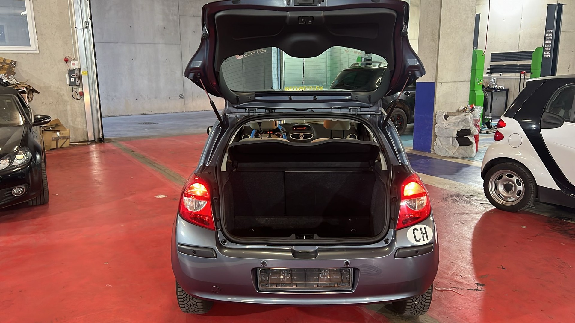 RENAULT Clio 1.6 16V-image-6