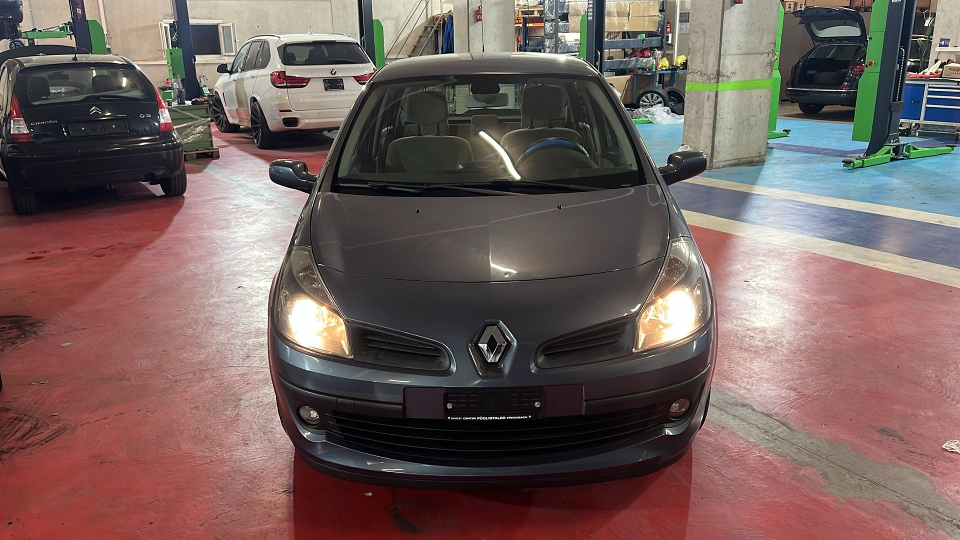 RENAULT Clio 1.6 16V