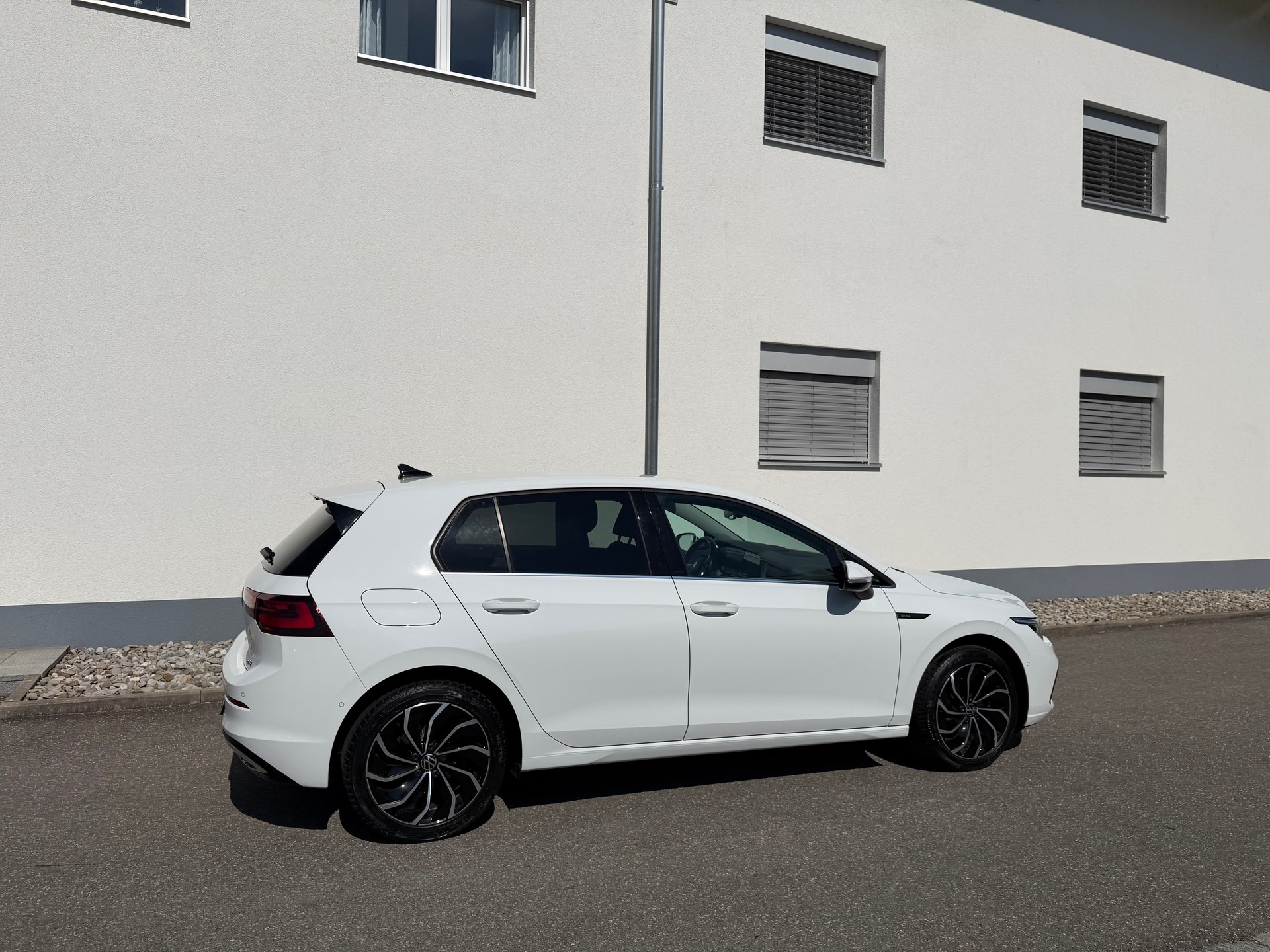 VW Golf 1.5 eTSI mHEV ACT Style DSG-image-4