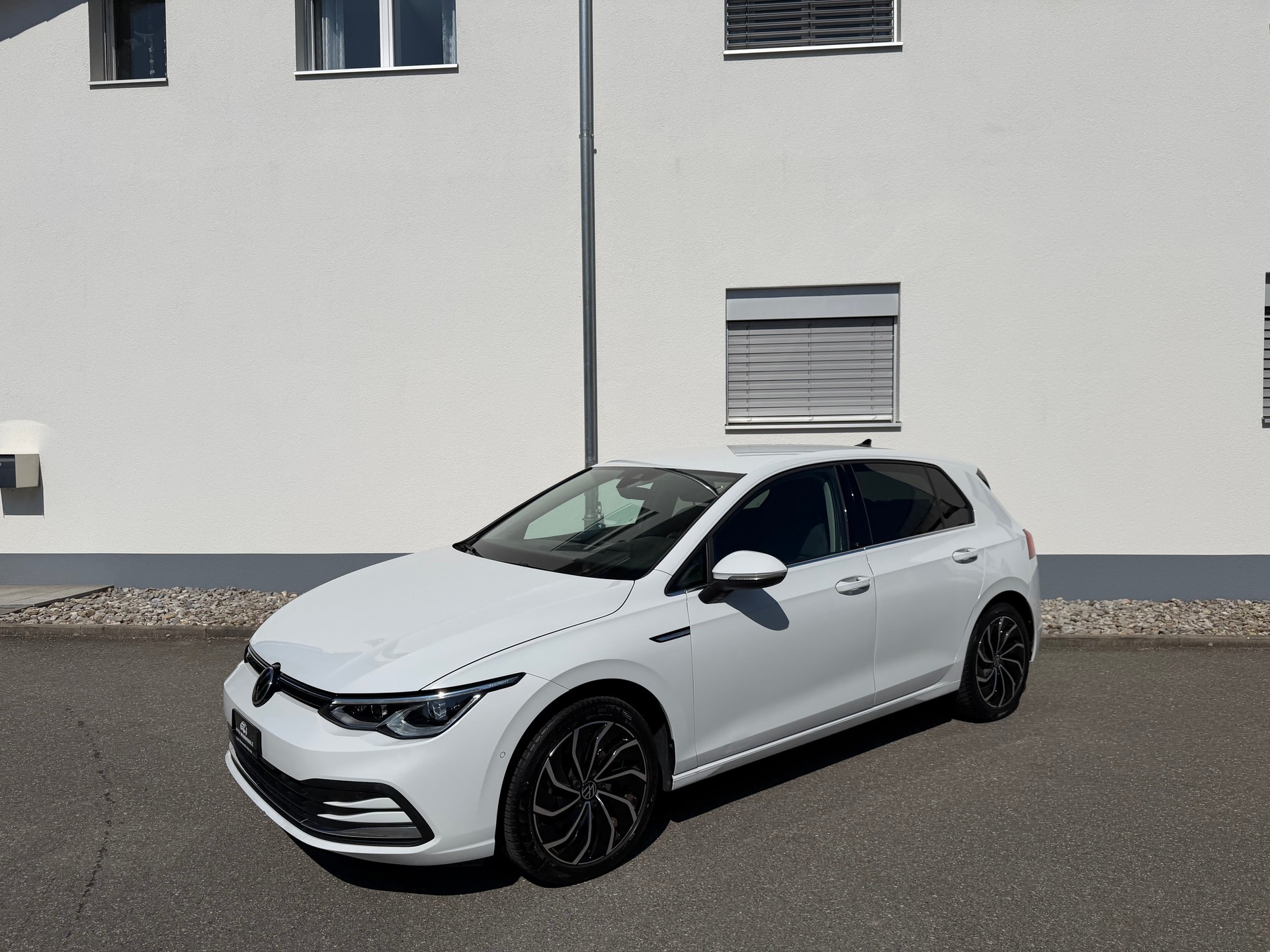 VW Golf 1.5 eTSI mHEV ACT Style DSG-image-10