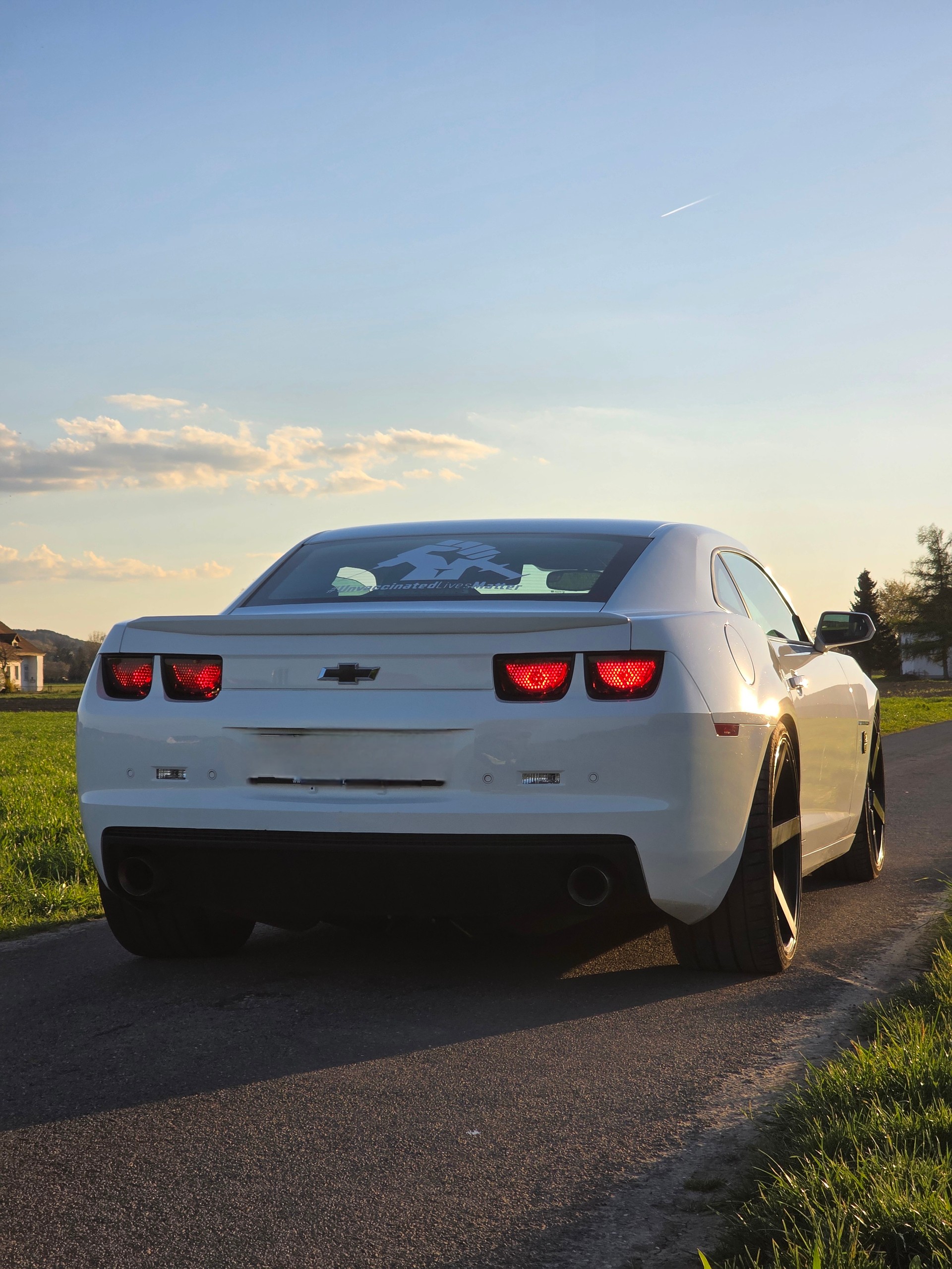 CHEVROLET Camaro SS-image-1