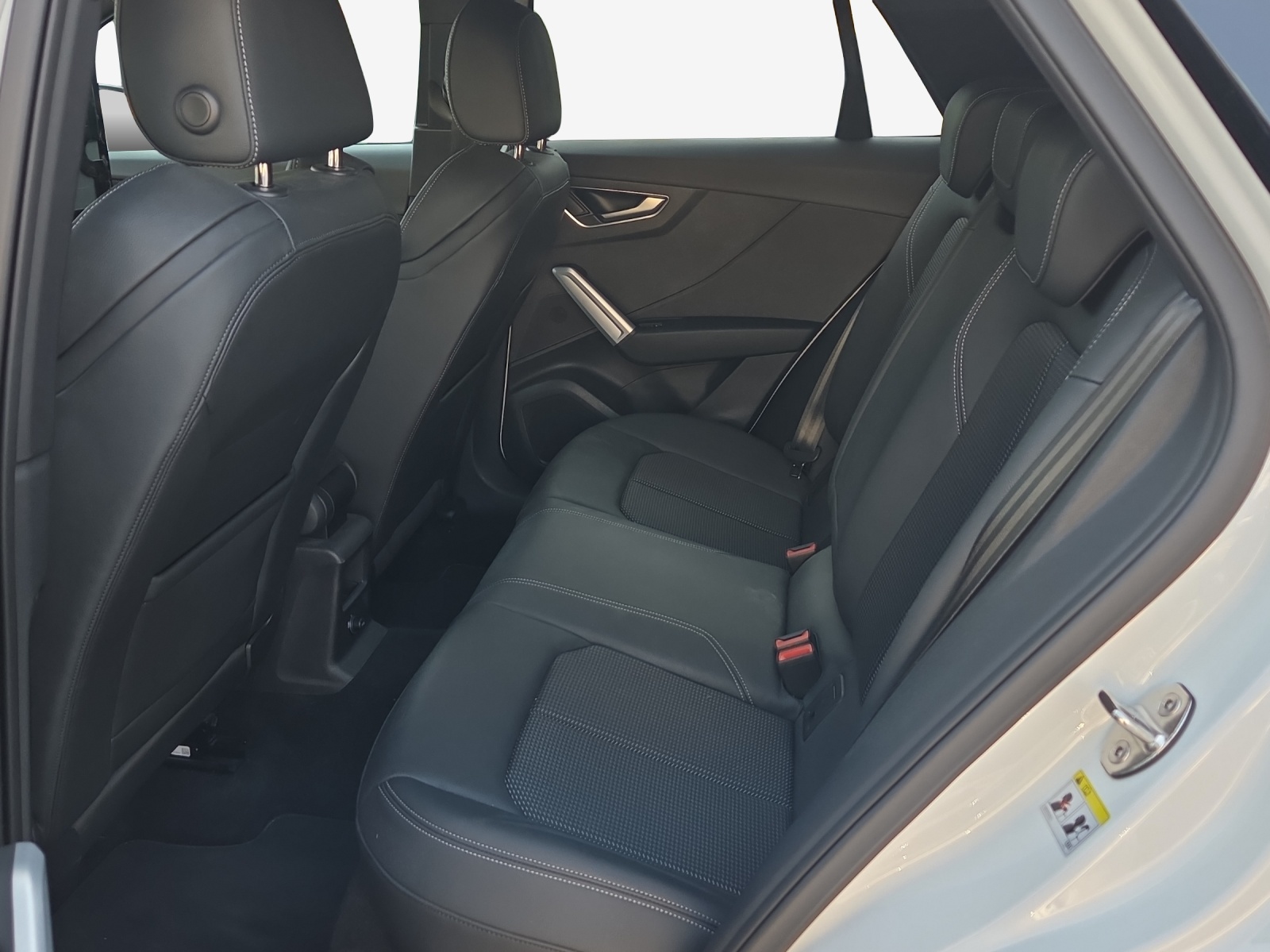 AUDI Q2 40 TFSI S line Attraction quattro S-tronic-image-11