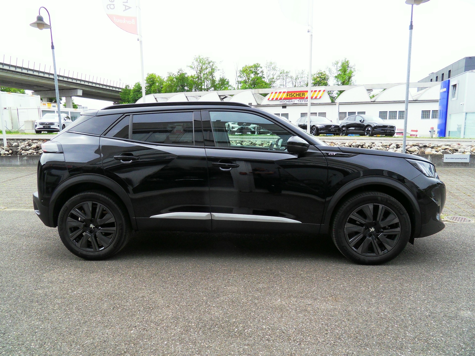 PEUGEOT 2008 1.2 PureTech GT EAT8-showroom-element-3