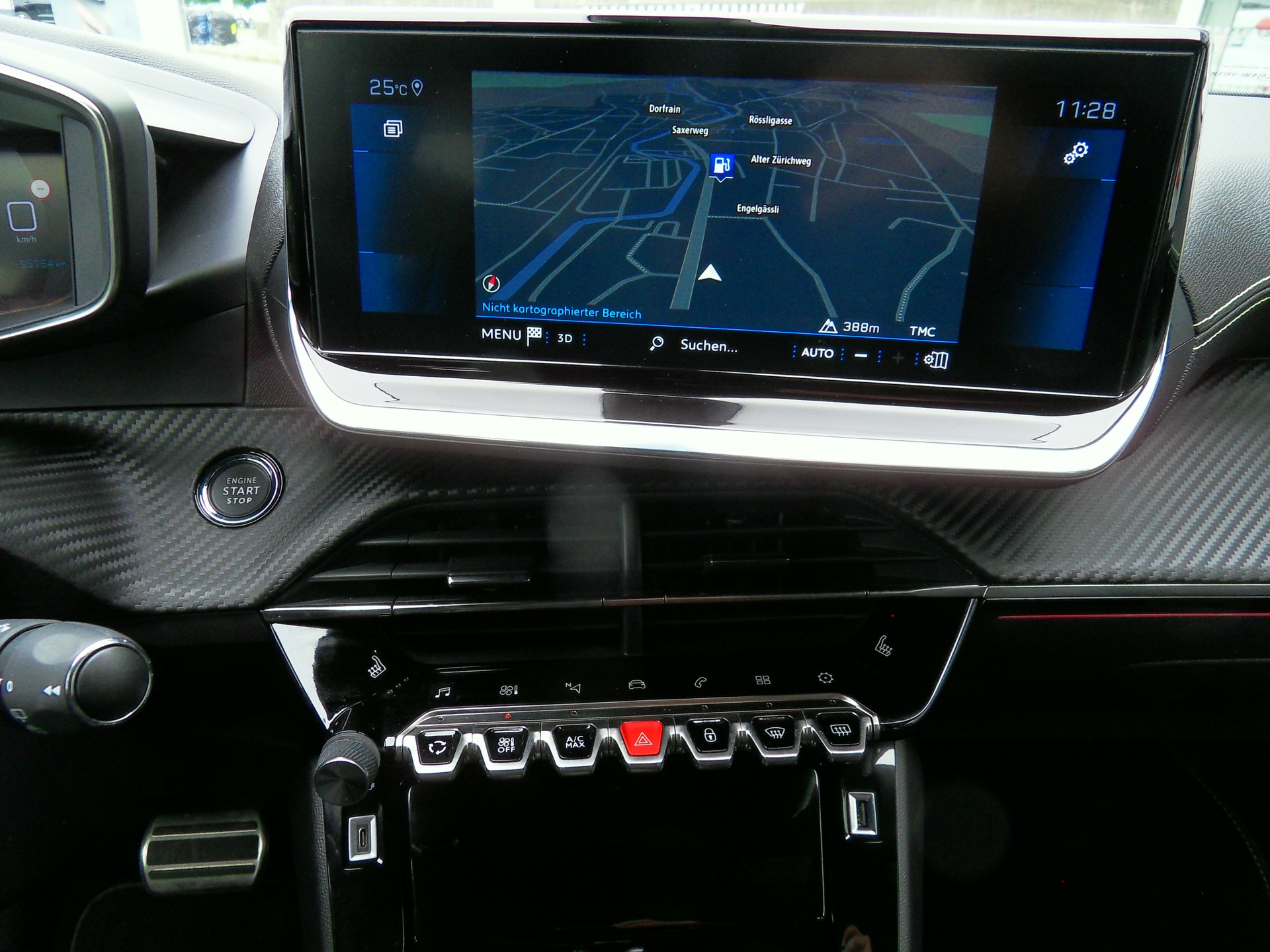 PEUGEOT 2008 1.2 PureTech GT EAT8-image-17