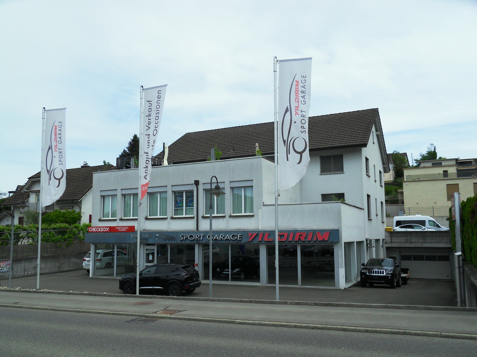 PEUGEOT 2008 1.2 PureTech GT EAT8-image-22