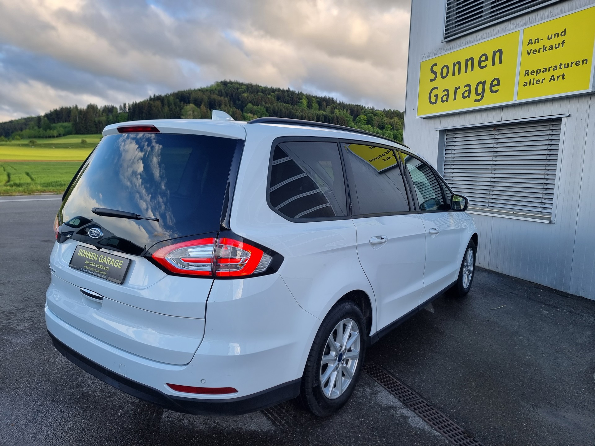 FORD Galaxy 2.0 TDCi Edition Automatic-image-11