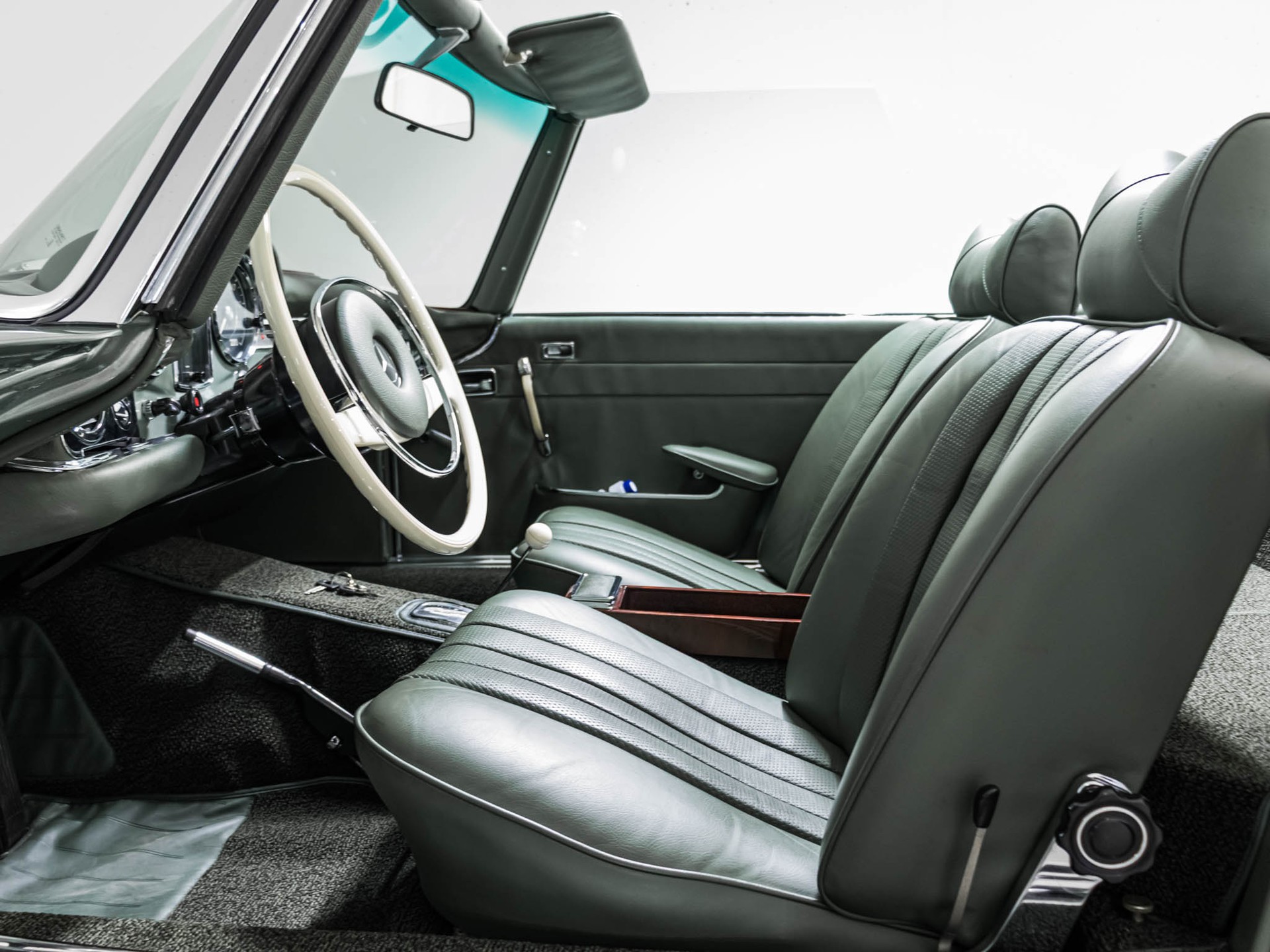 MERCEDES-BENZ 280 SL Pagode-image-6