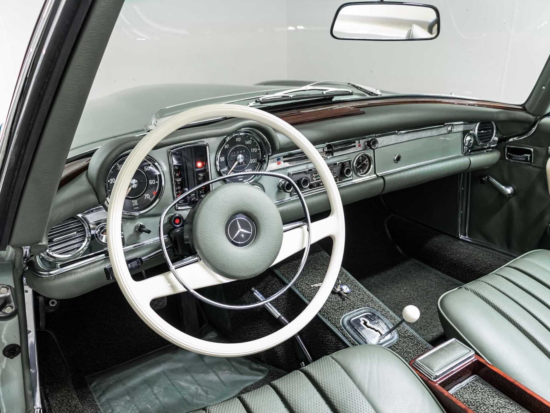 MERCEDES-BENZ 280 SL Pagode-image-7