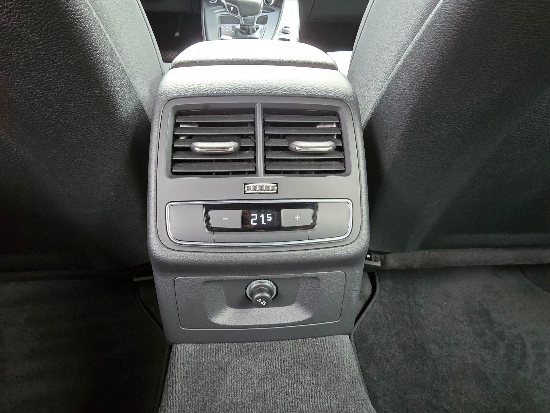 AUDI A4 allroad 40 TDI quattro tiptronic-image-14