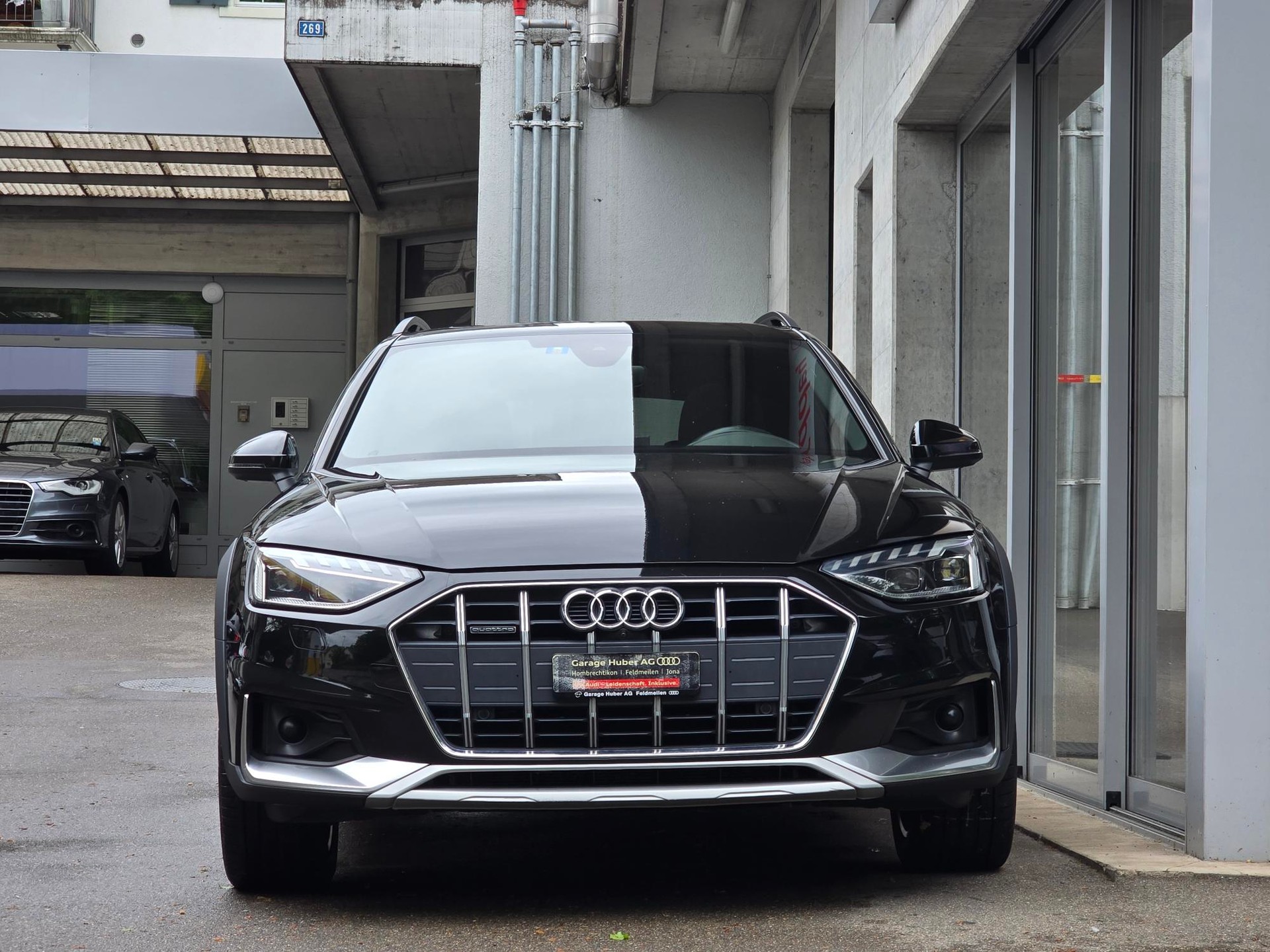 AUDI A4 allroad 40 TDI quattro tiptronic-image-3