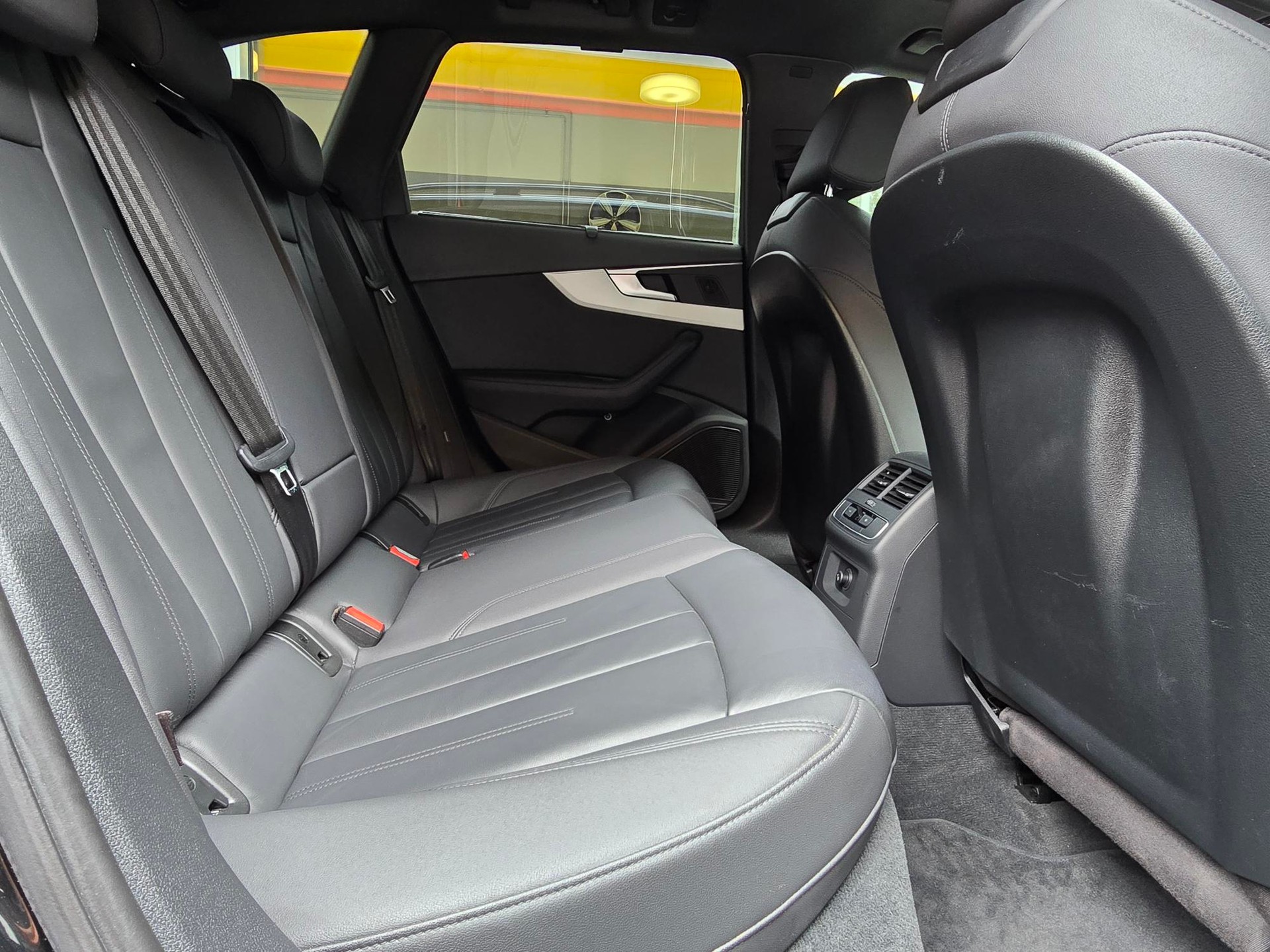 AUDI A4 allroad 40 TDI quattro tiptronic-image-8