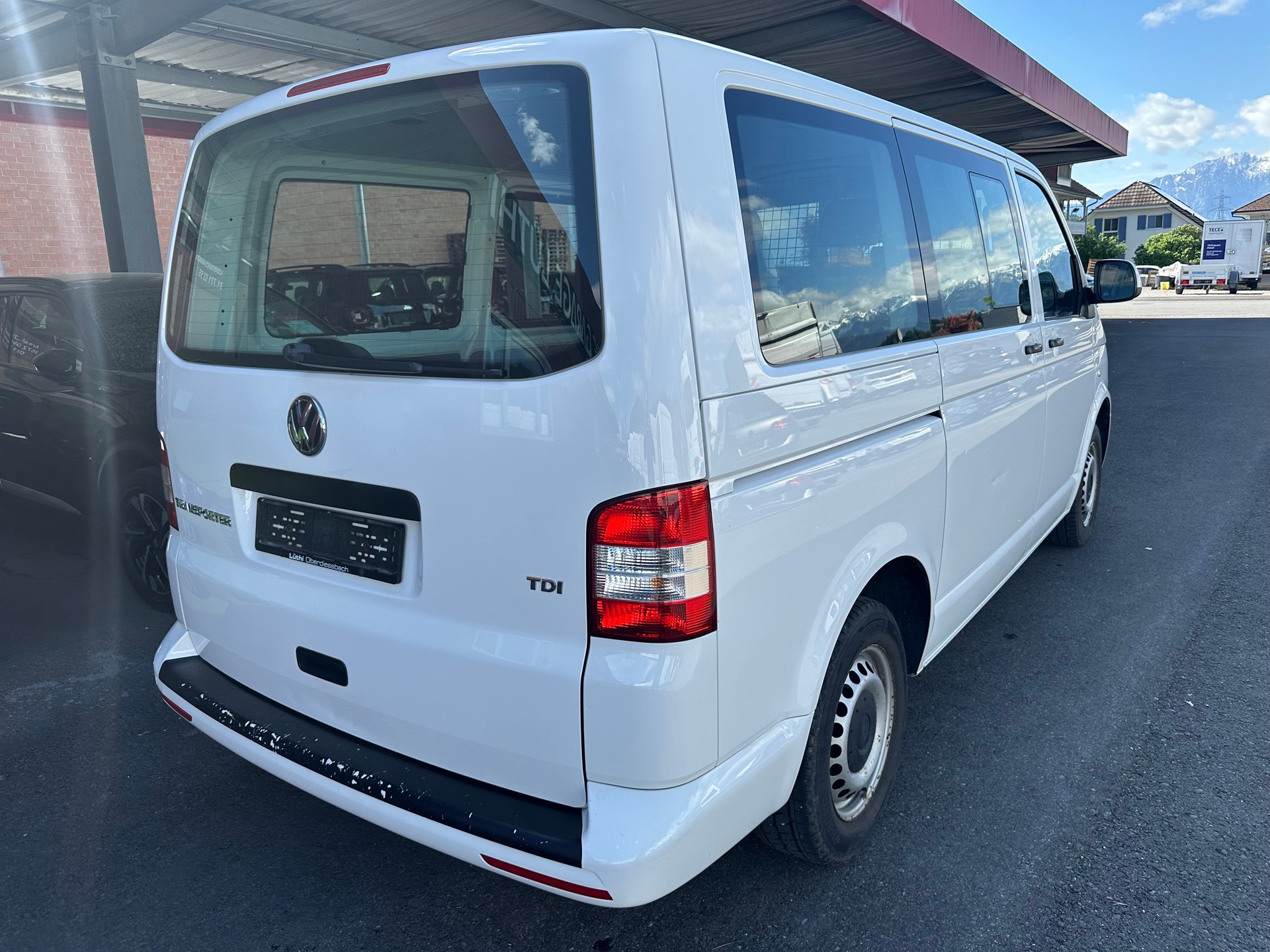 VW T5 2.0 TDI-image-2