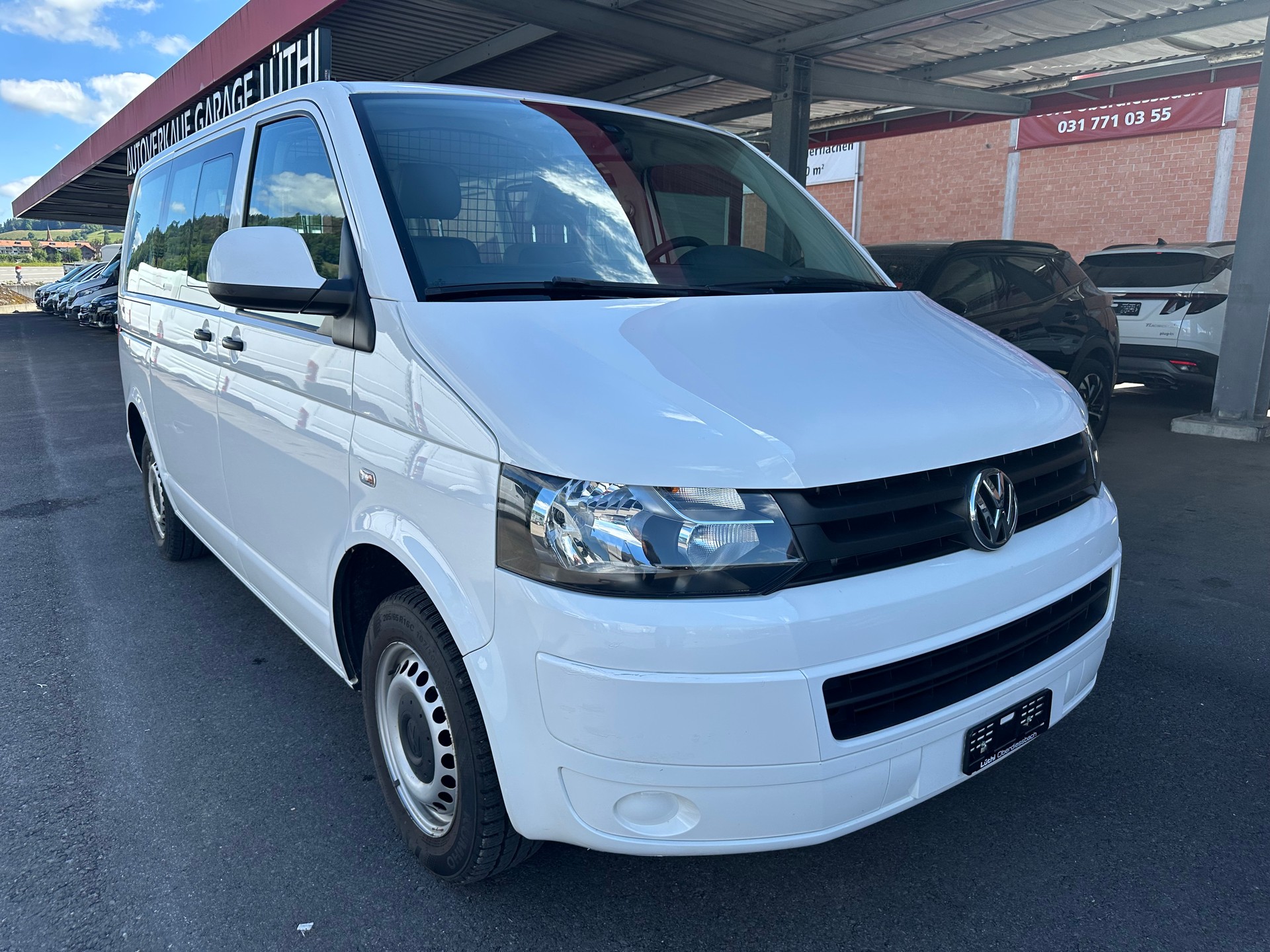 VW T5 2.0 TDI-image-0
