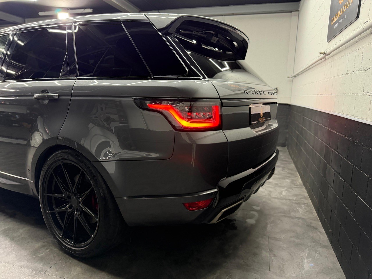 LAND ROVER Range Rover Sport P400e 2.0 I4 PHEV HSE Dynamic | CH-Auto | Luftfahrwerk | Schiebedach-image-3