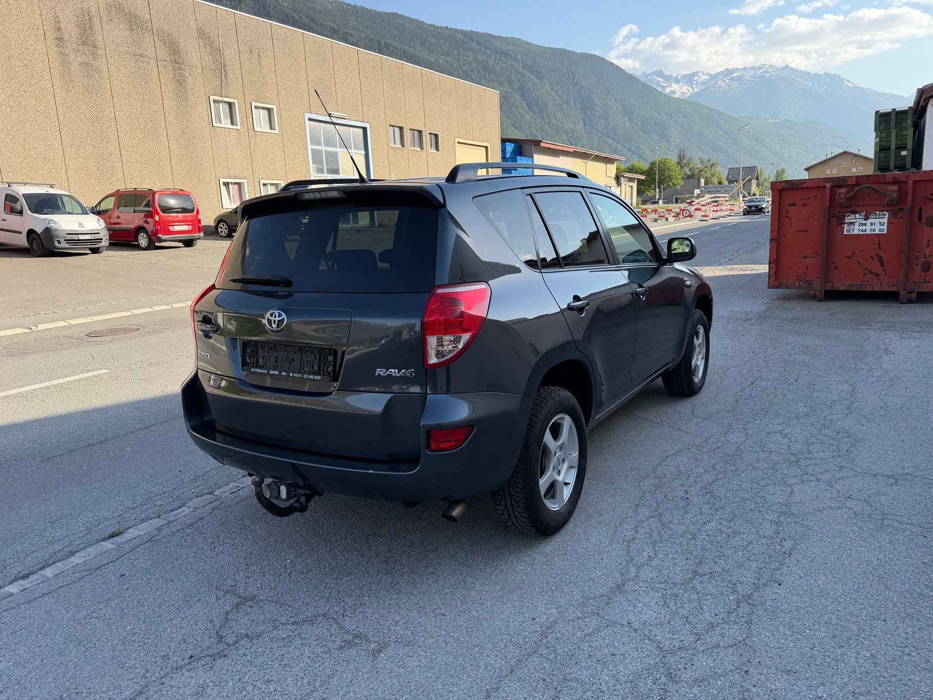 TOYOTA RAV-4 2.2D-4 D Linea Luna-image-4