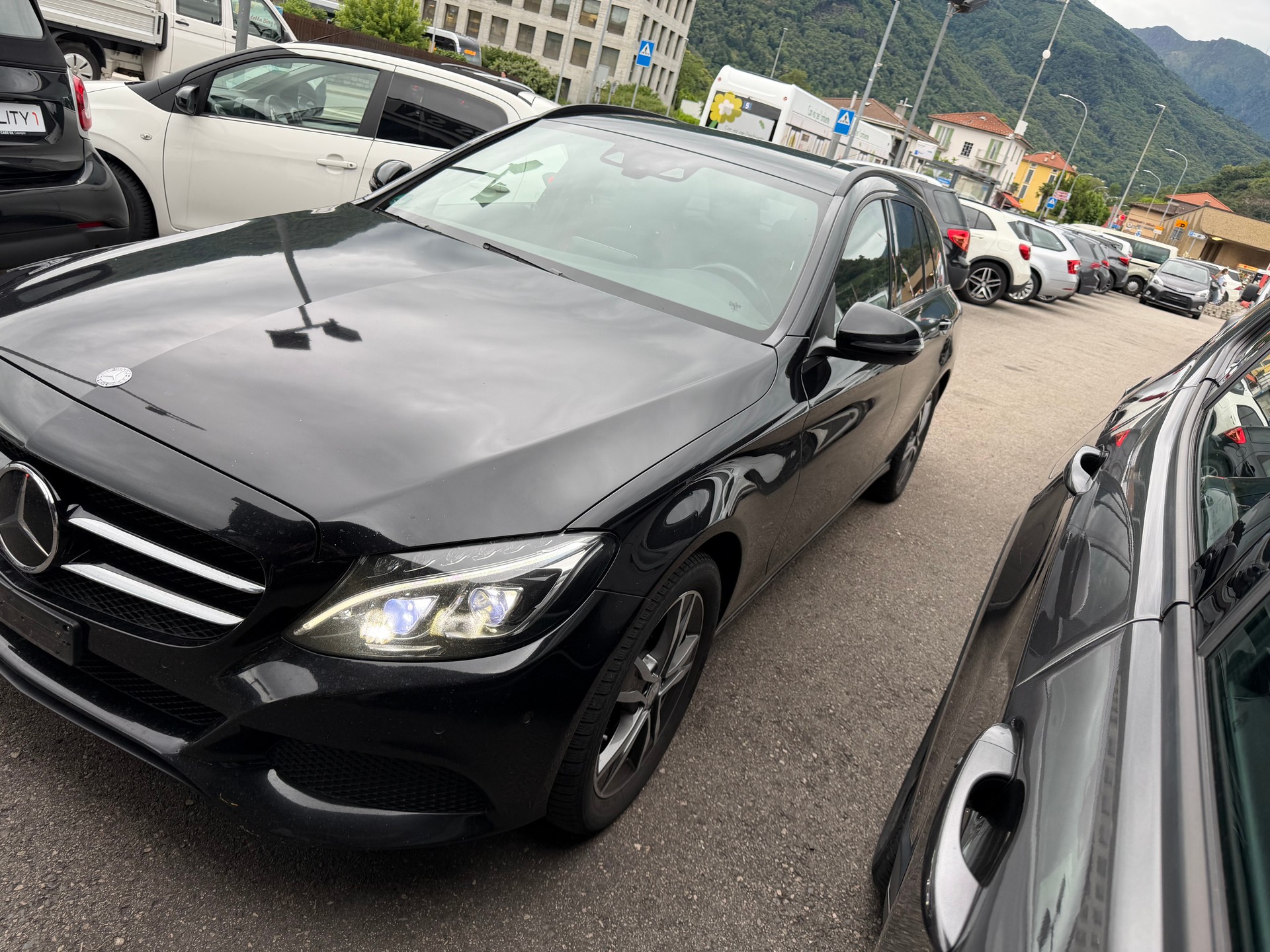 MERCEDES-BENZ C 350 e 7G-Tronic-image-1
