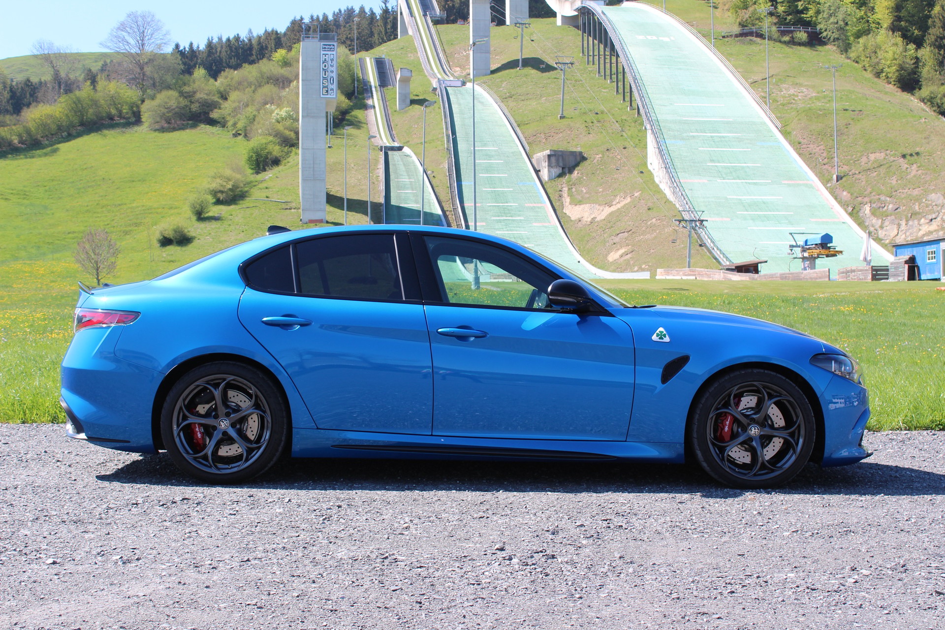 ALFA ROMEO Giulia 2.9 V6 Quadrifoglio-showroom-element-3