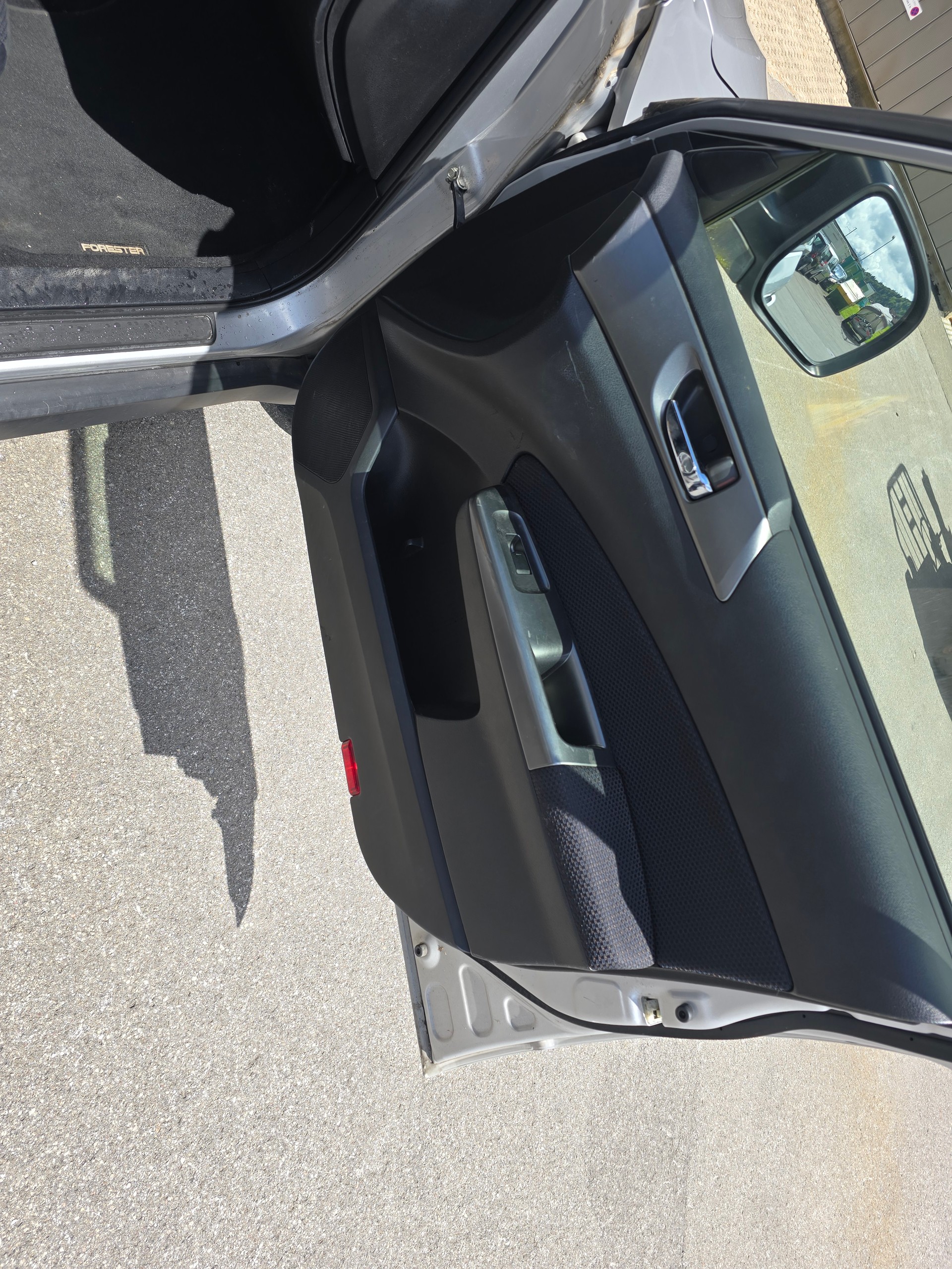 SUBARU Forester 2.0D XS Limited-image-11