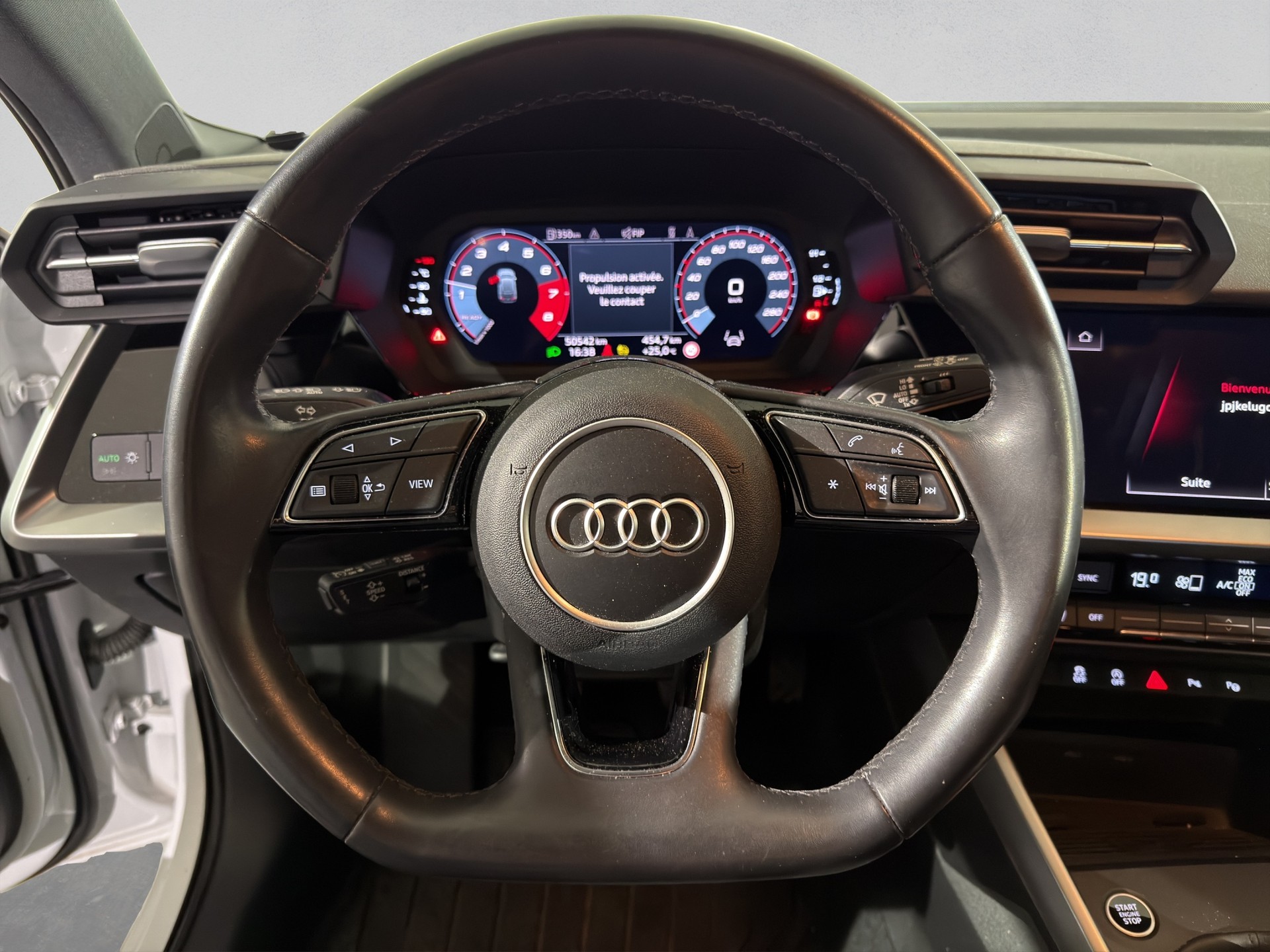 AUDI A3 Sportback 35 TFSI Attraction-image-9