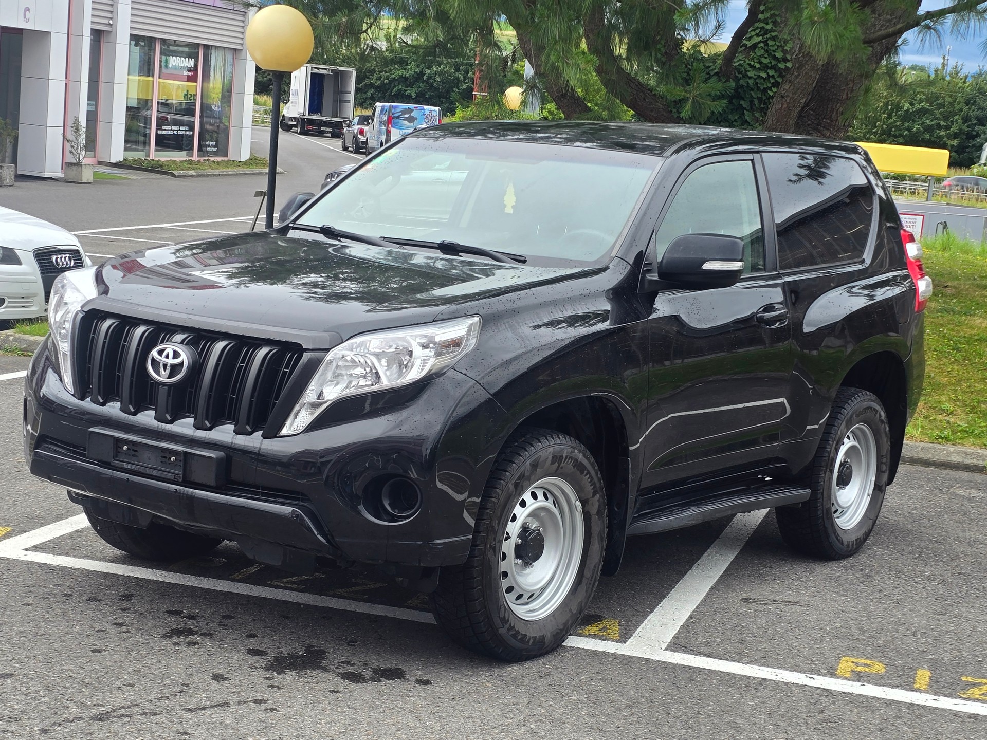 TOYOTA Land Cruiser 3.0 TD Terra Automatic-image-0