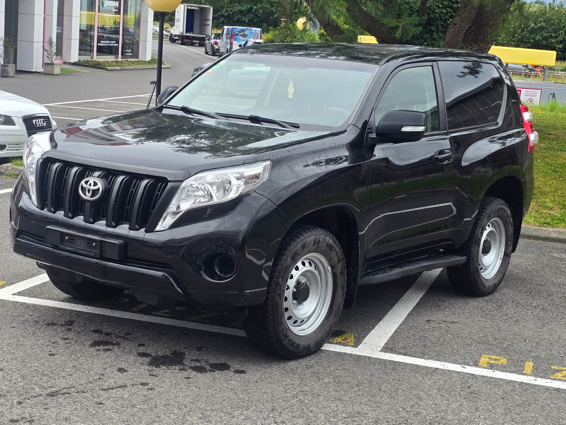 TOYOTA Land Cruiser 3.0 TD Terra Automatic-image-3