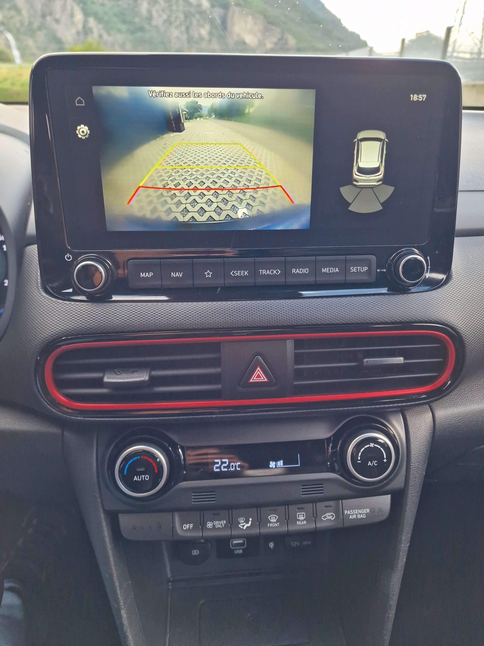 HYUNDAI Kona 1.6 GDi HEV Vertex DCT-image-10