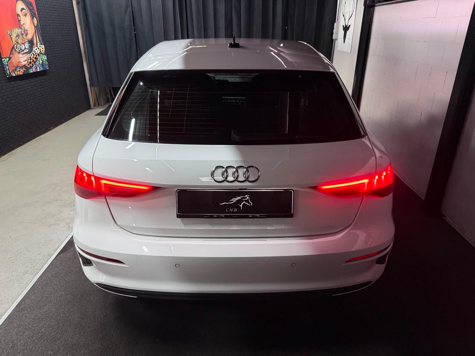 AUDI A3 Sportback 35 TFSI advanced S-tronic / Sport Sitze / Kamera / Park Assistant / Drive Assistant / Ch-Auto /-image-6