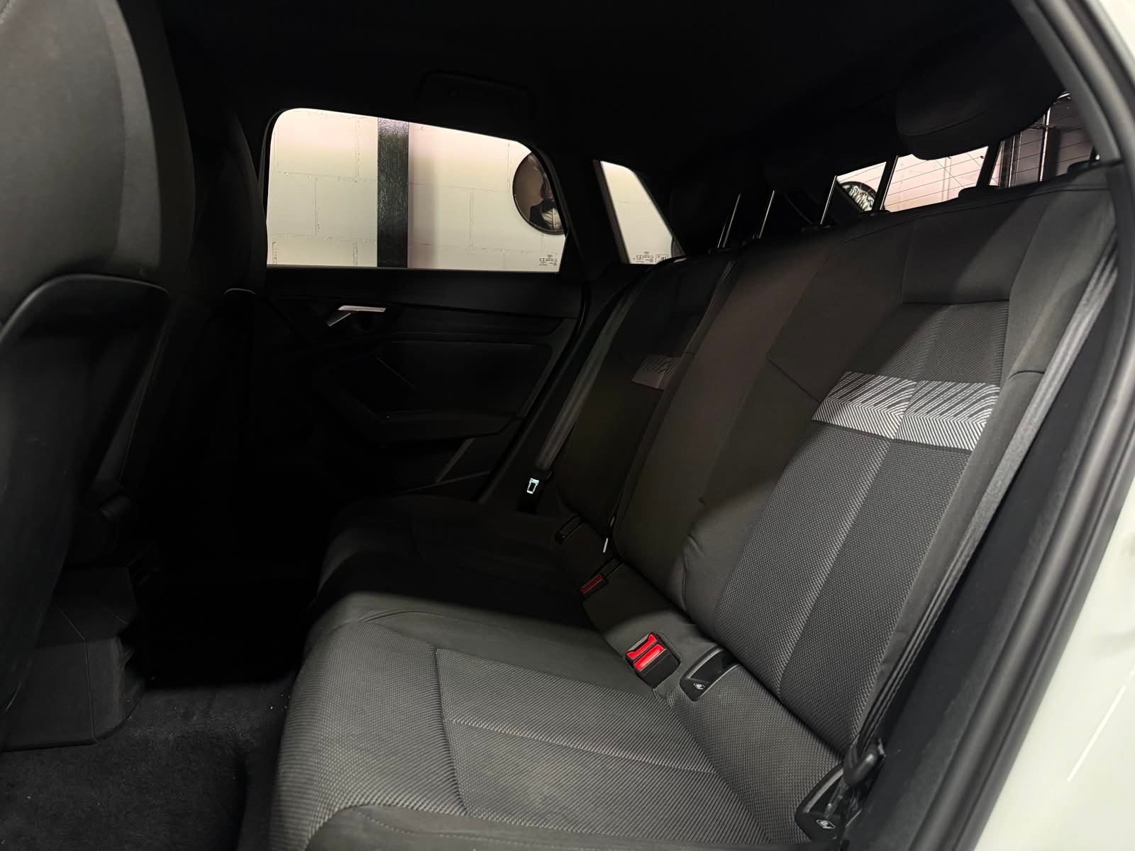 AUDI A3 Sportback 35 TFSI advanced S-tronic / Sport Sitze / Kamera / Park Assistant / Drive Assistant / Ch-Auto /-image-14