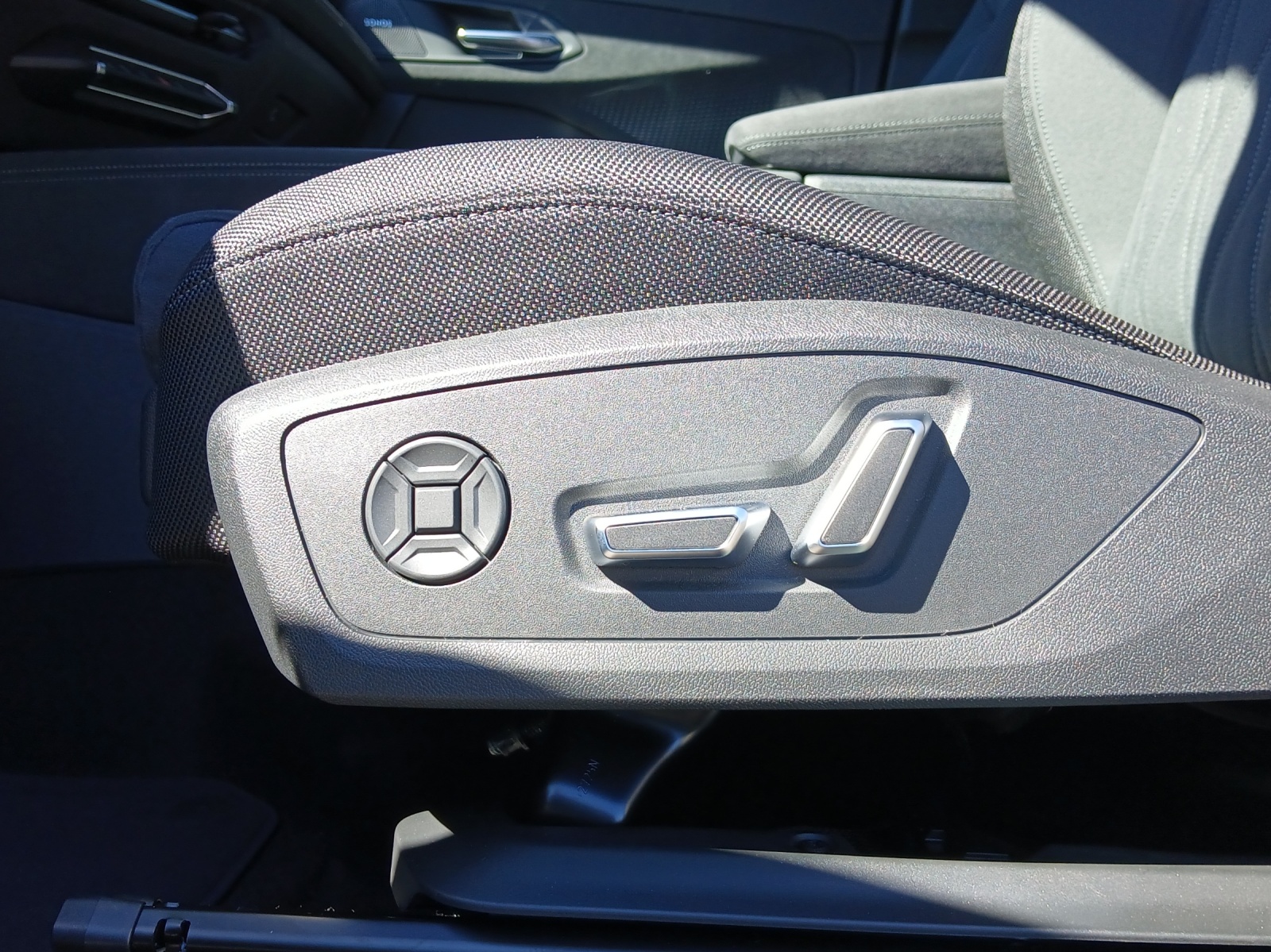 AUDI Q5 e-hybrid quattro 220 kW S-tronic-image-15
