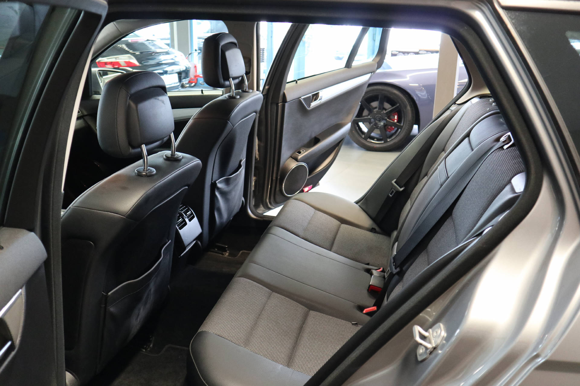 MERCEDES-BENZ C 350 CDI BlueEF Kombi-image-9