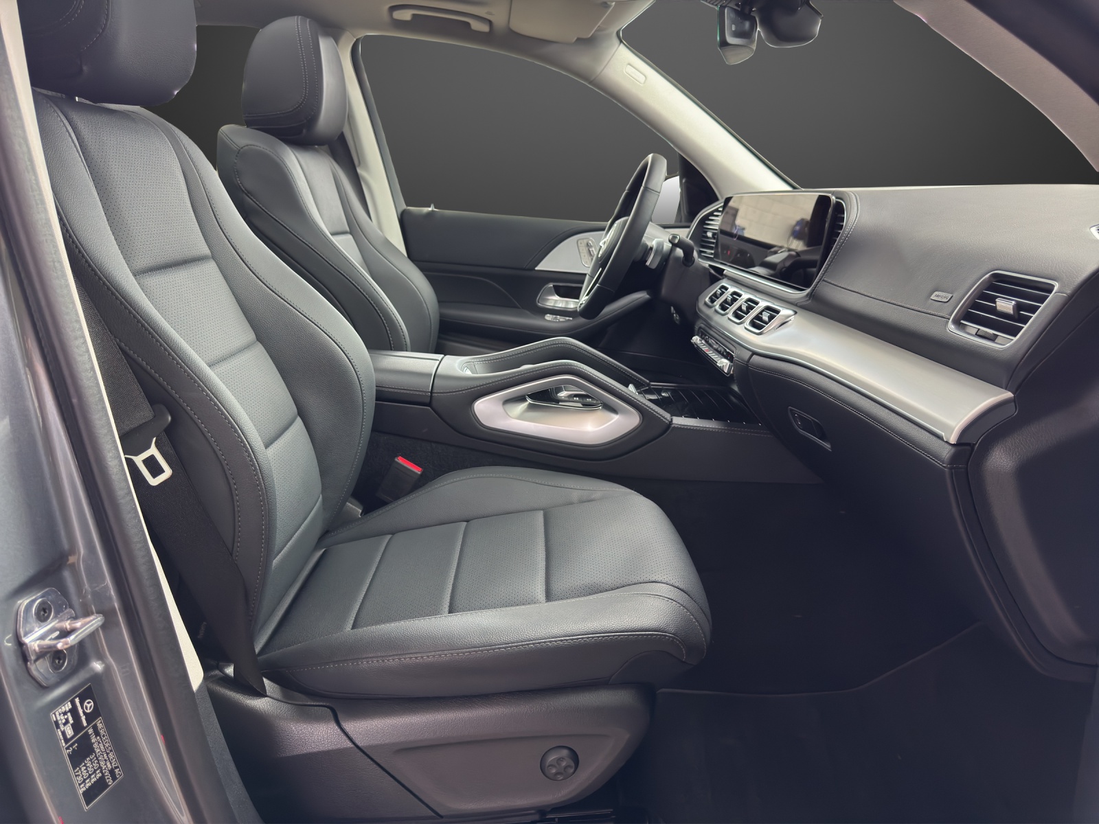 MERCEDES-BENZ GLE 300 d 4Matic-image-11