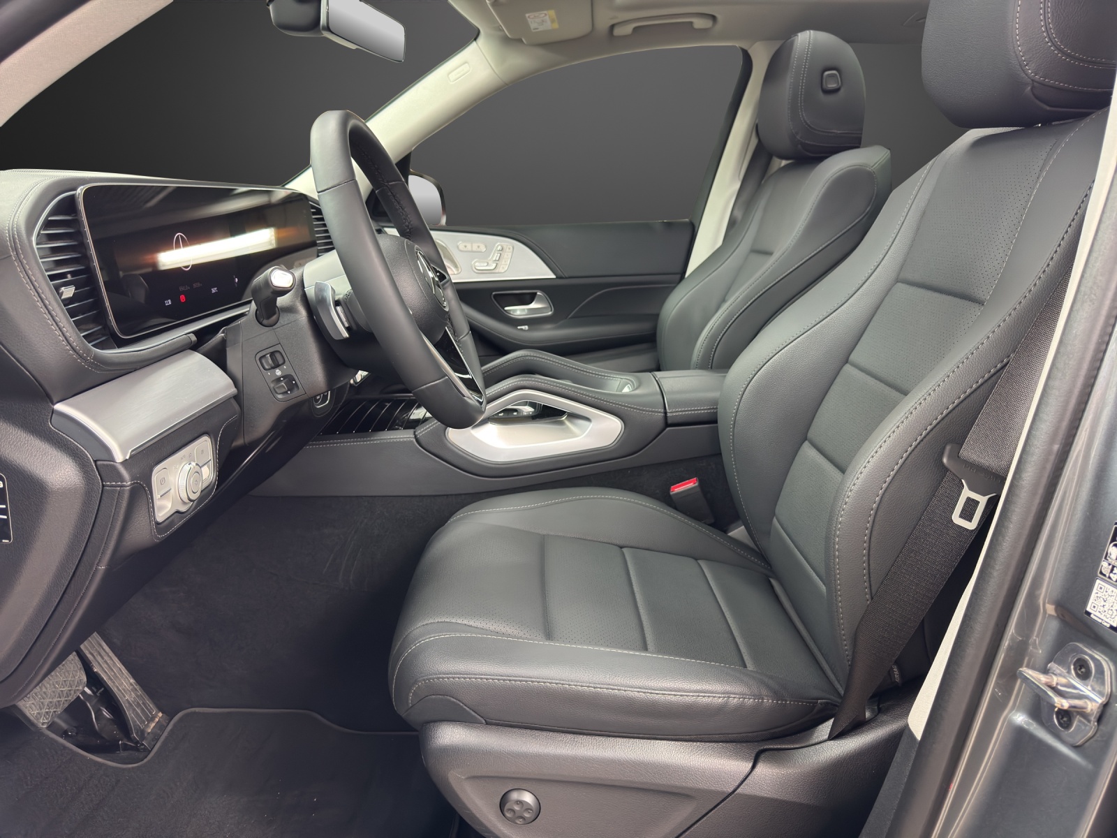 MERCEDES-BENZ GLE 300 d 4Matic-image-9