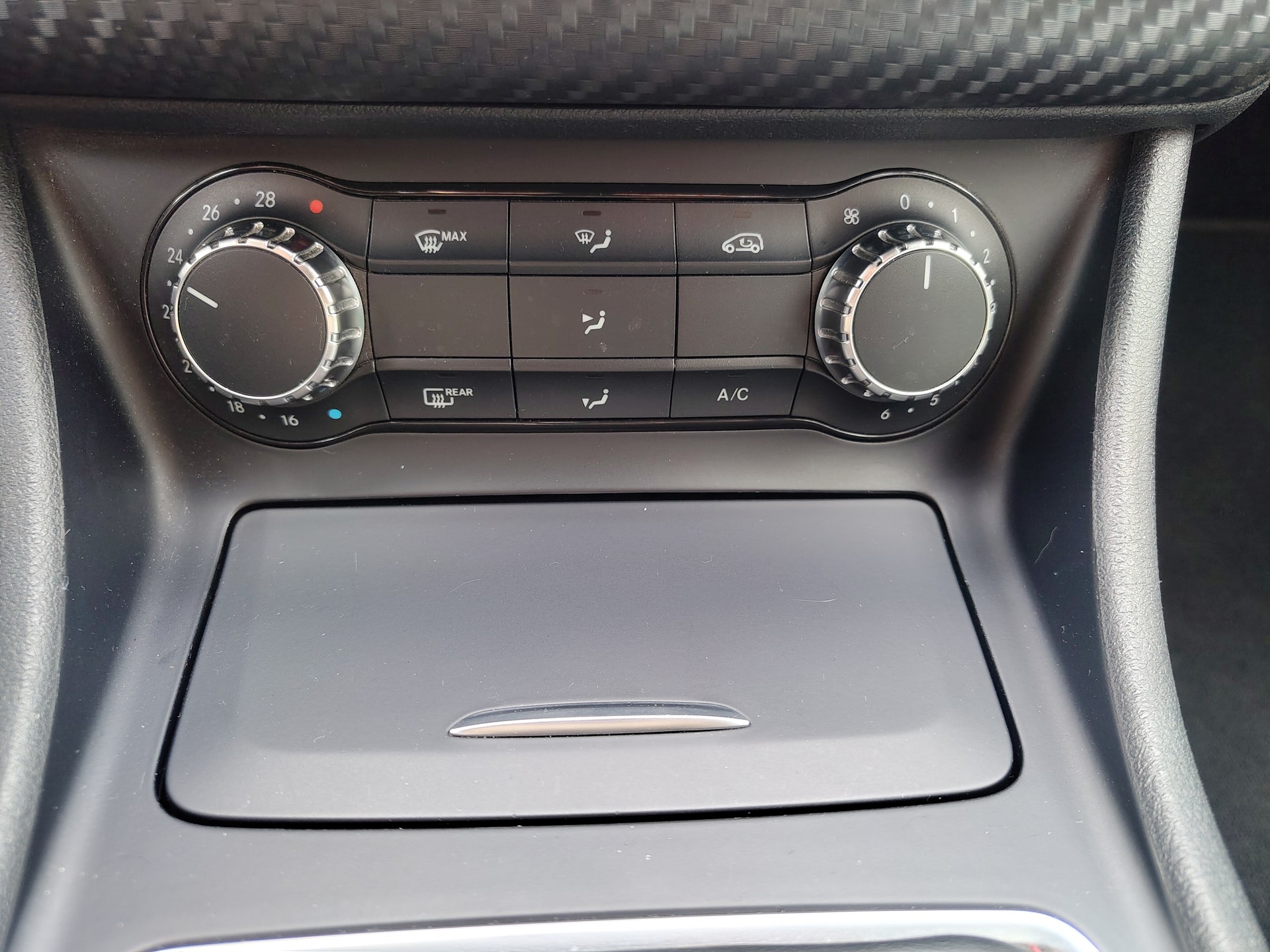 MERCEDES-BENZ A 200 CDI-image-7