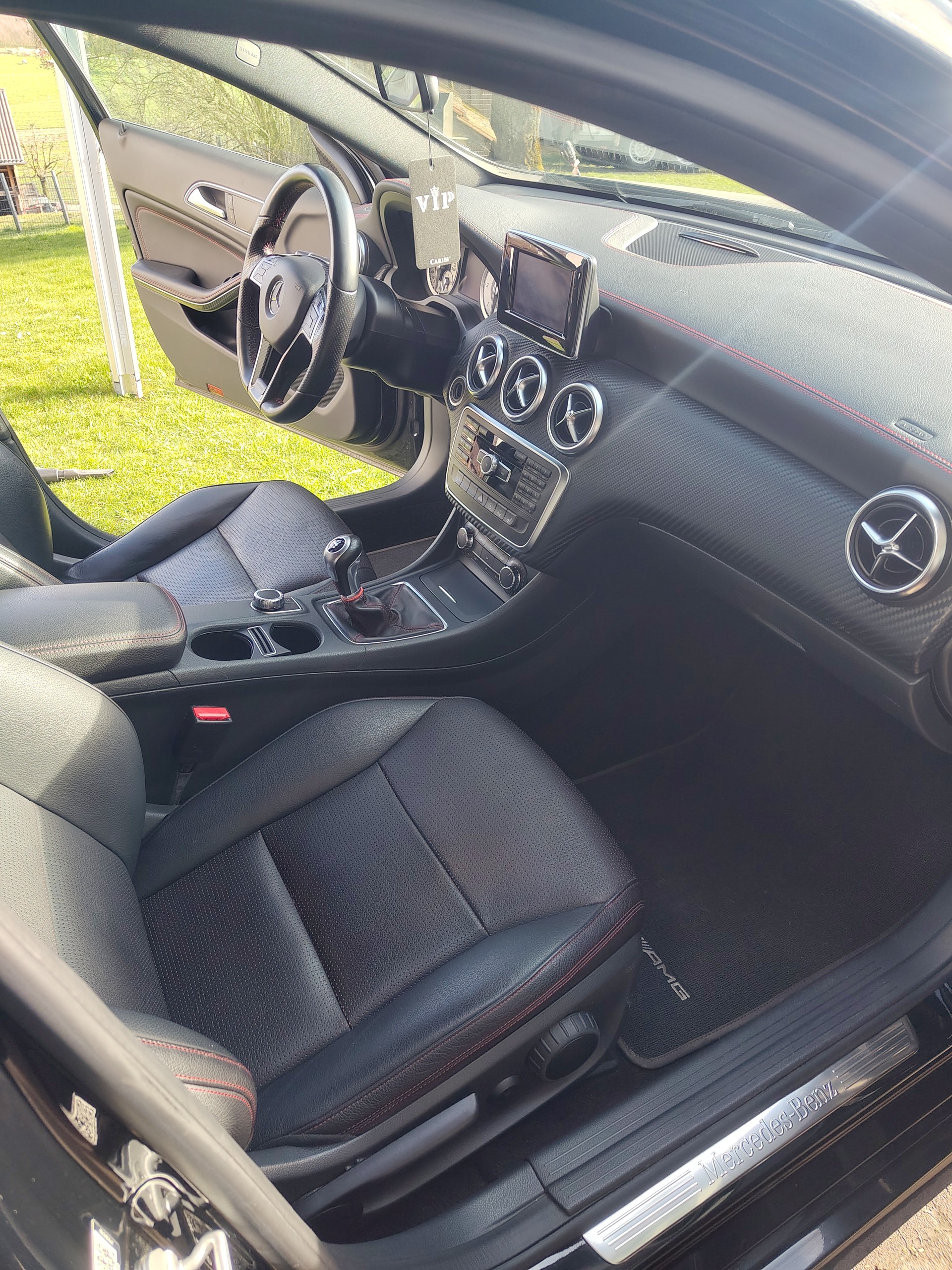 MERCEDES-BENZ A 200 CDI-image-11