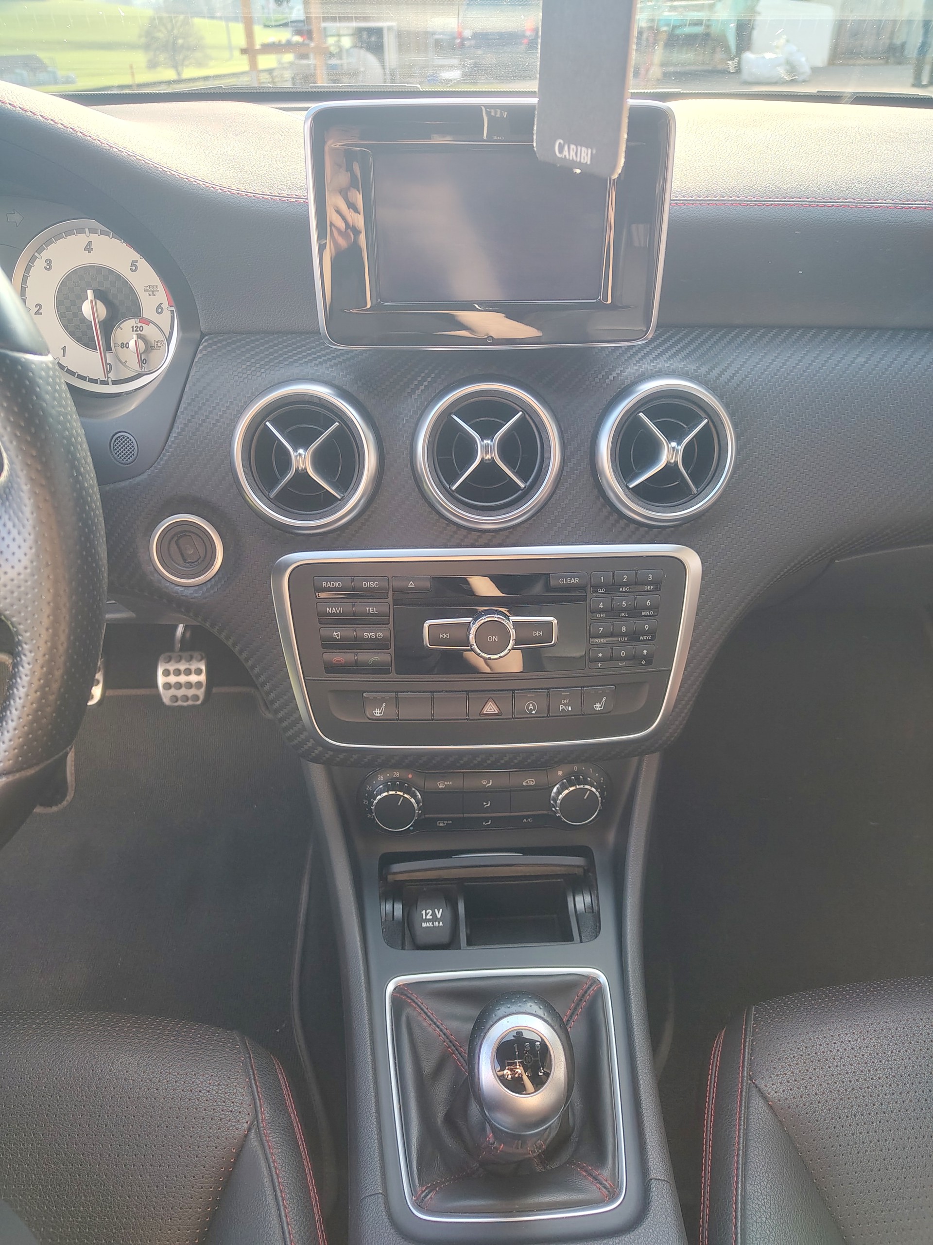 MERCEDES-BENZ A 200 CDI-image-12