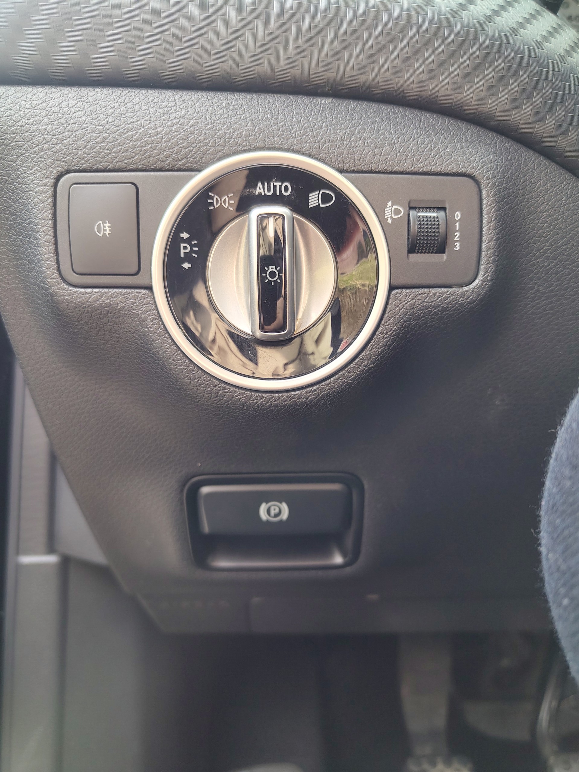 MERCEDES-BENZ A 200 CDI-image-13