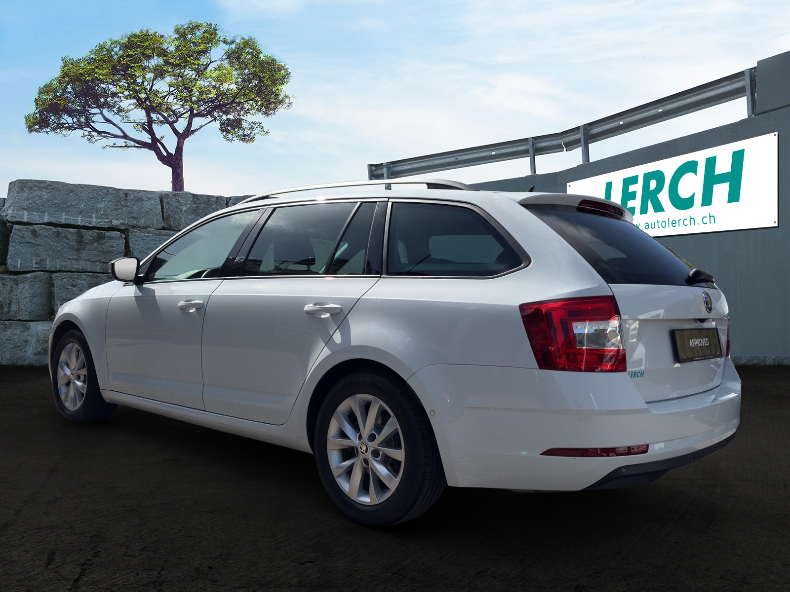 SKODA Octavia Combi 2.0 TSI Style 4x4 DSG-image-3