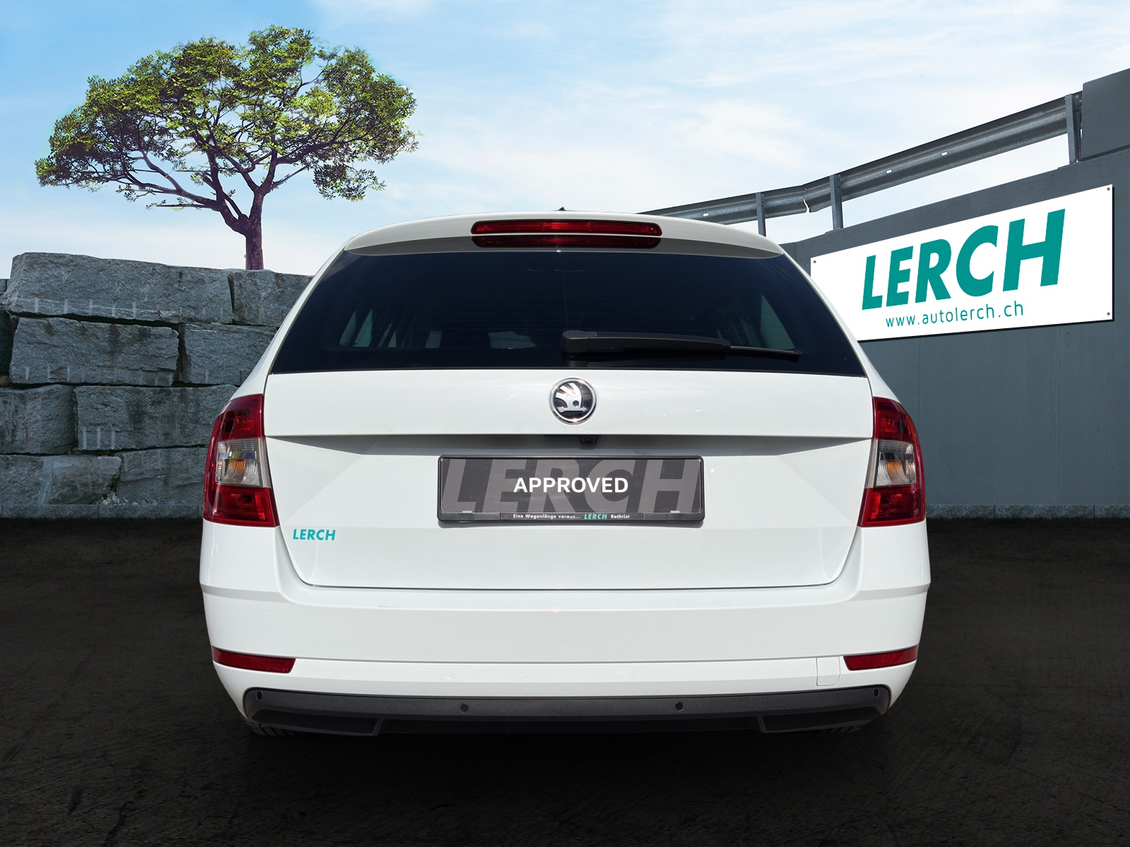 SKODA Octavia Combi 2.0 TSI Style 4x4 DSG-image-4