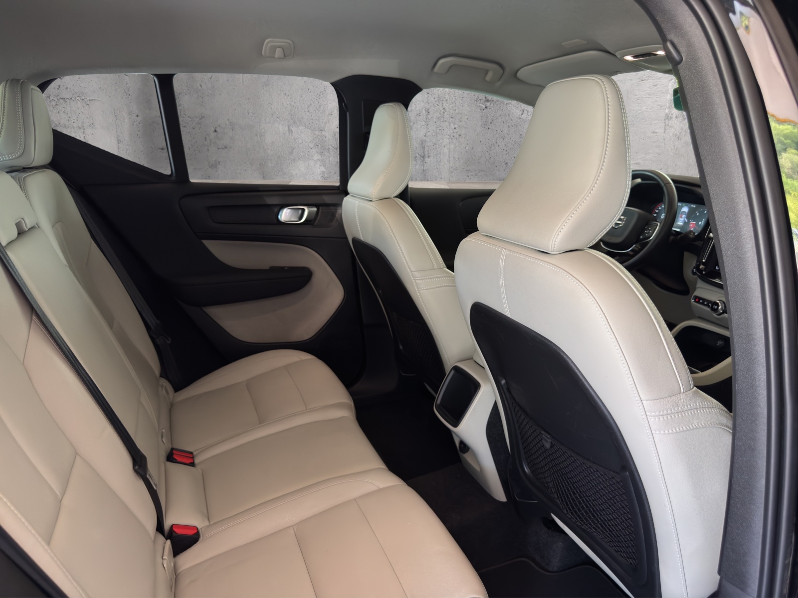 VOLVO XC40 D3 Momentum Geartronic-image-14