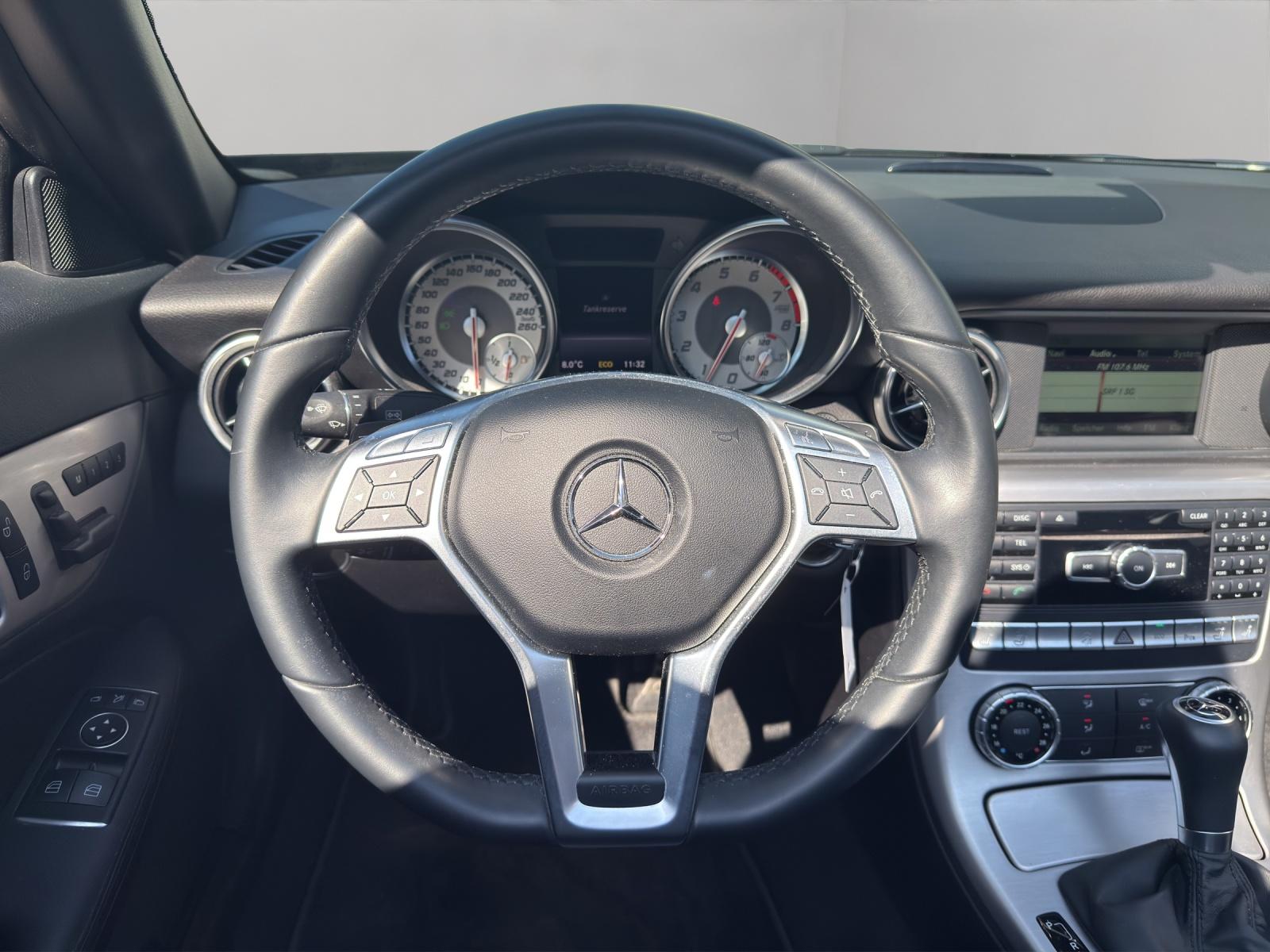 MERCEDES-BENZ SLK 250 Cabriolet-image-6
