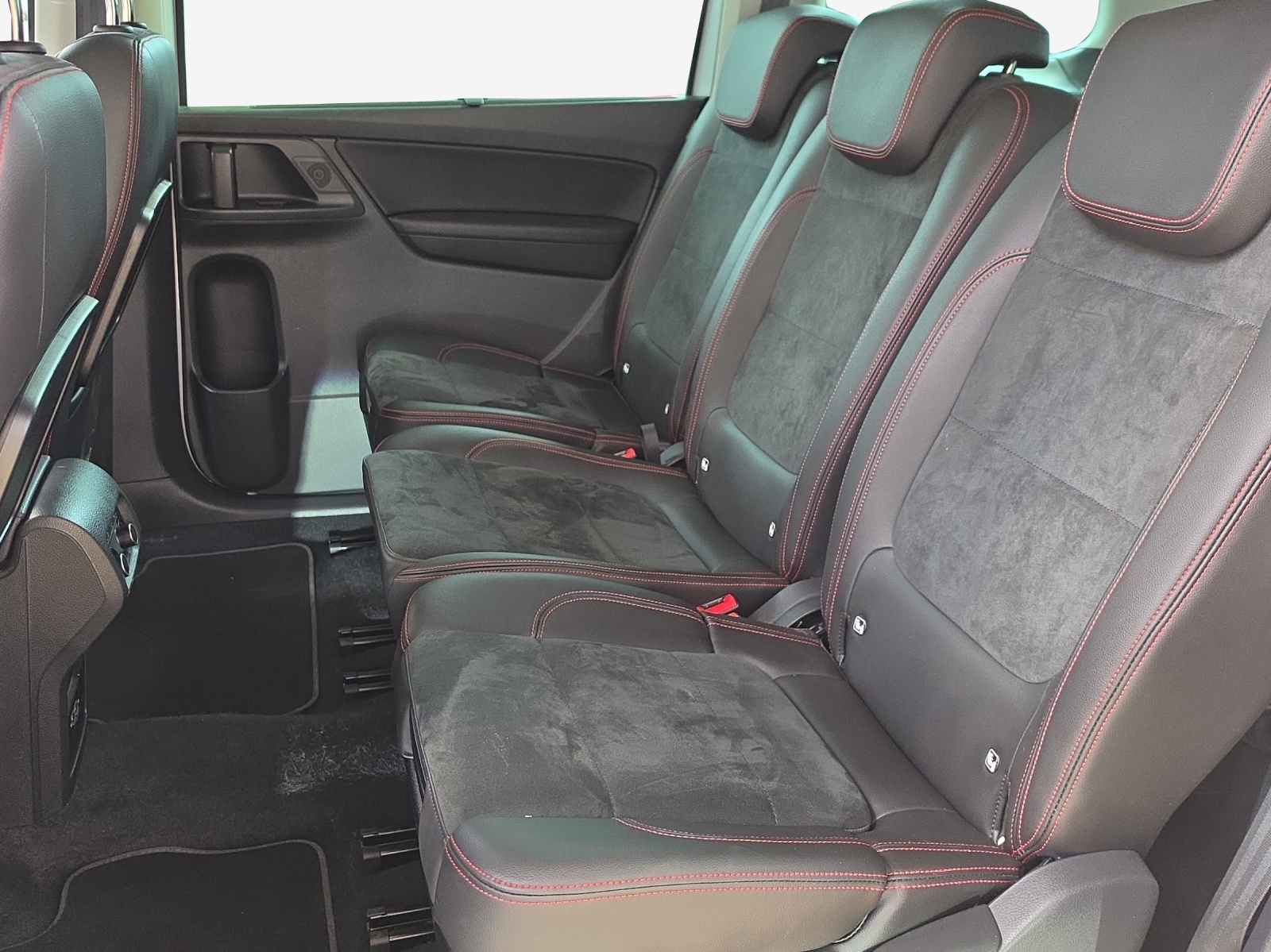 SEAT Alhambra 1.4 TSI DSG Hola FR-image-11
