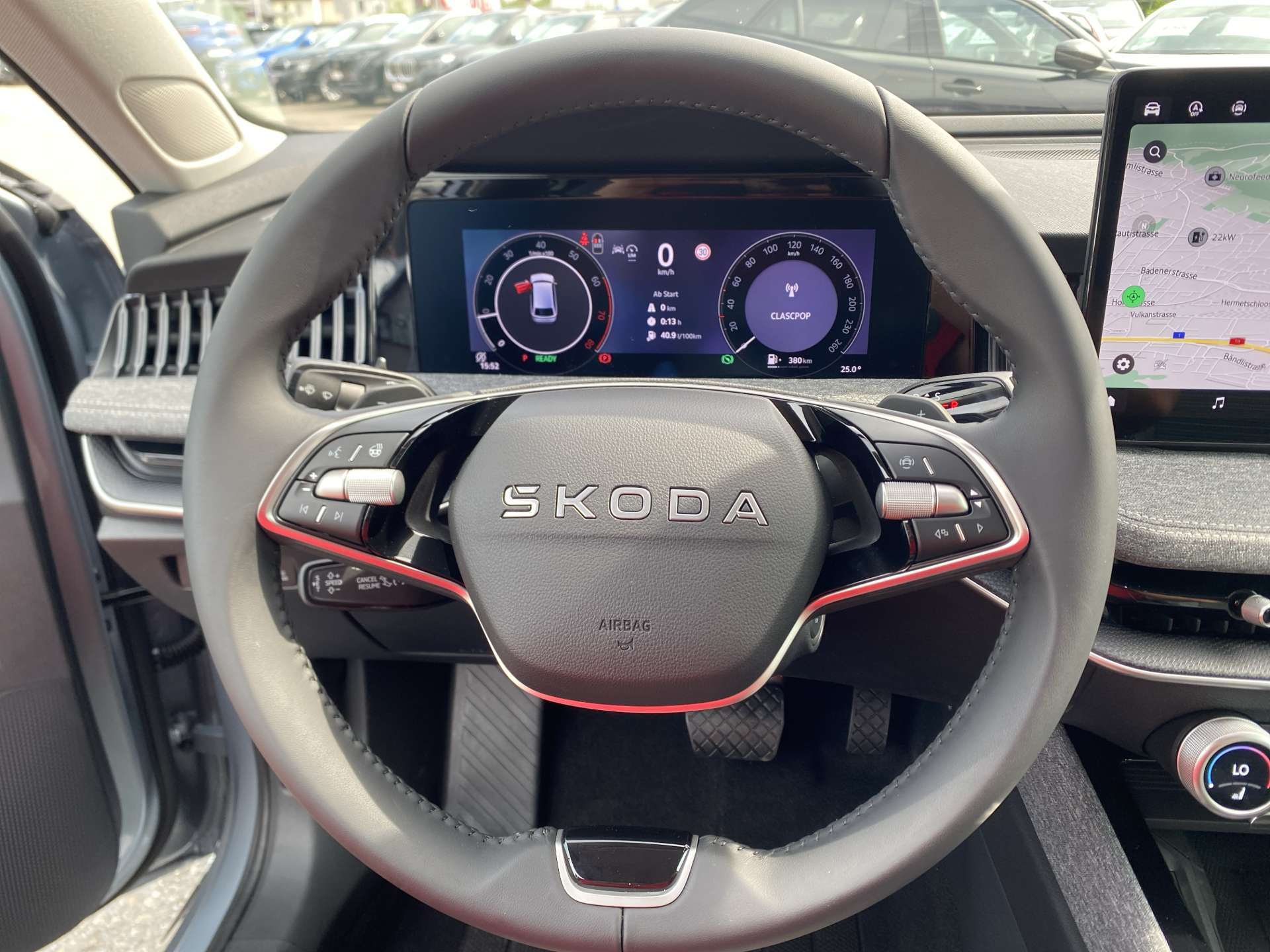 SKODA Superb Combi 1.5 TSi MHEV Selection DSG-Automat-image-14