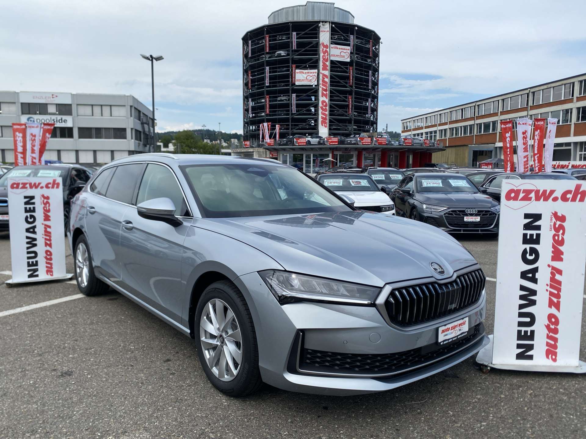 SKODA Superb Combi 1.5 TSi MHEV Selection DSG-Automat-image-0