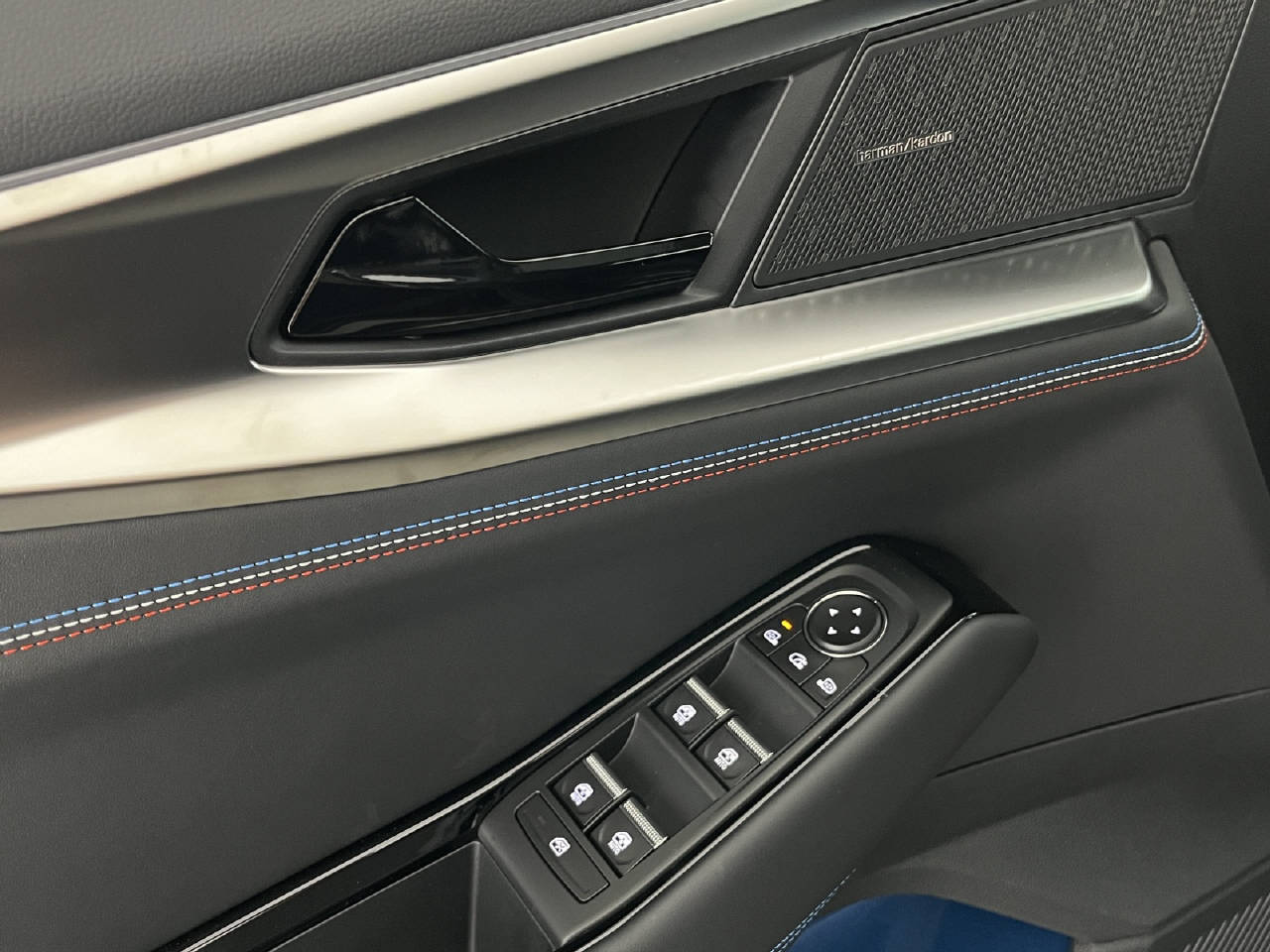 RENAULT Rafale 1.2 E-Tech Plug-in Atelier Alpine-image-14
