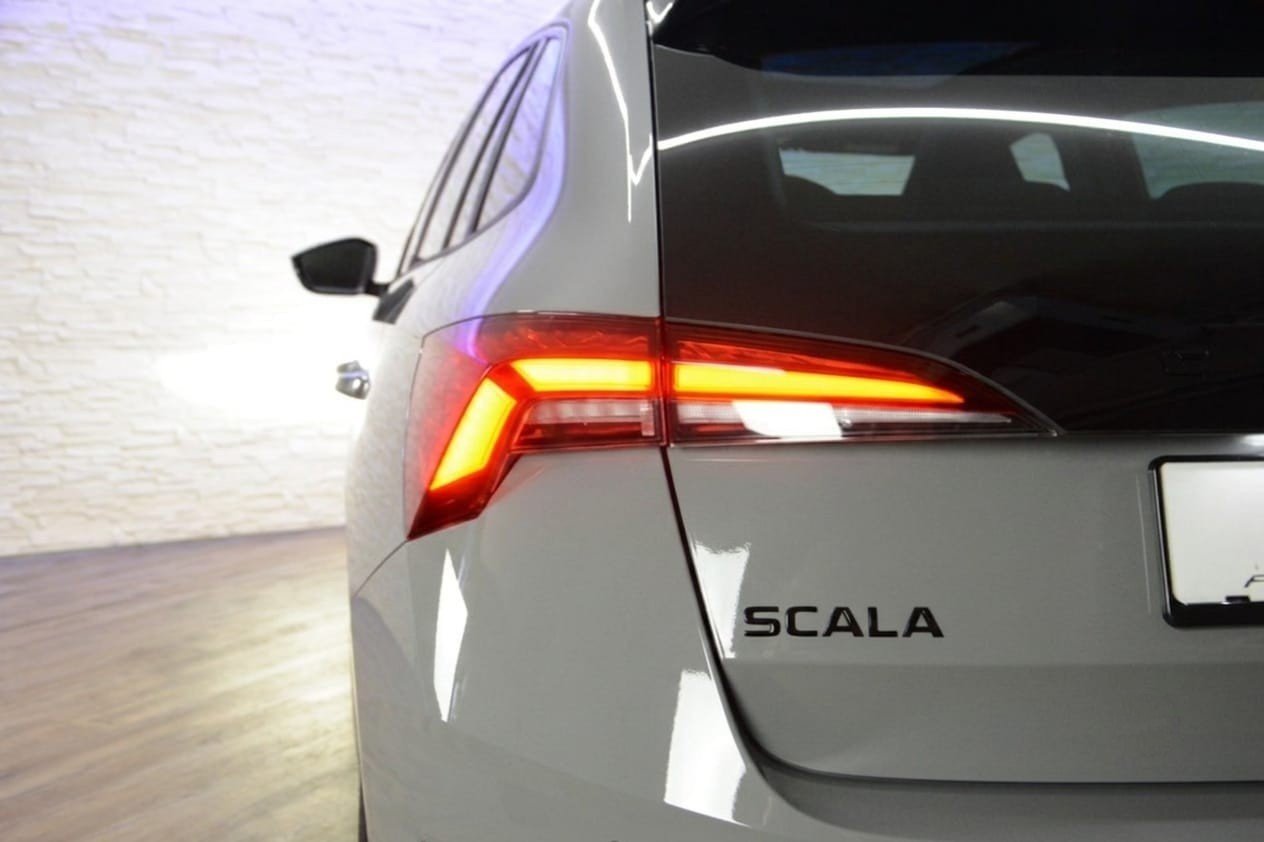 SKODA Scala 1.5 TSI Monte Carlo DSG-image-25