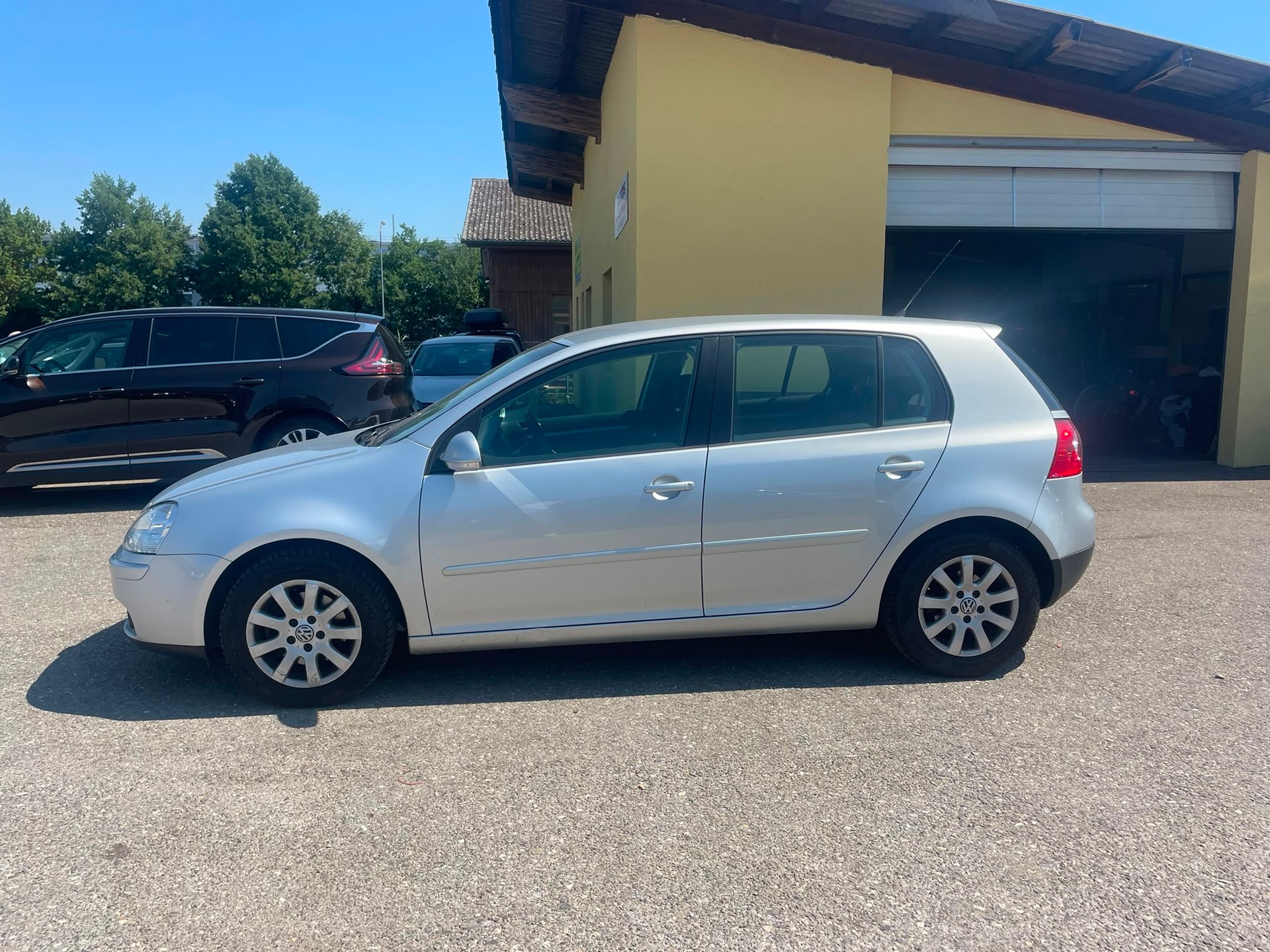 VW Golf 1.4 TSI Trendline DSG-image-1