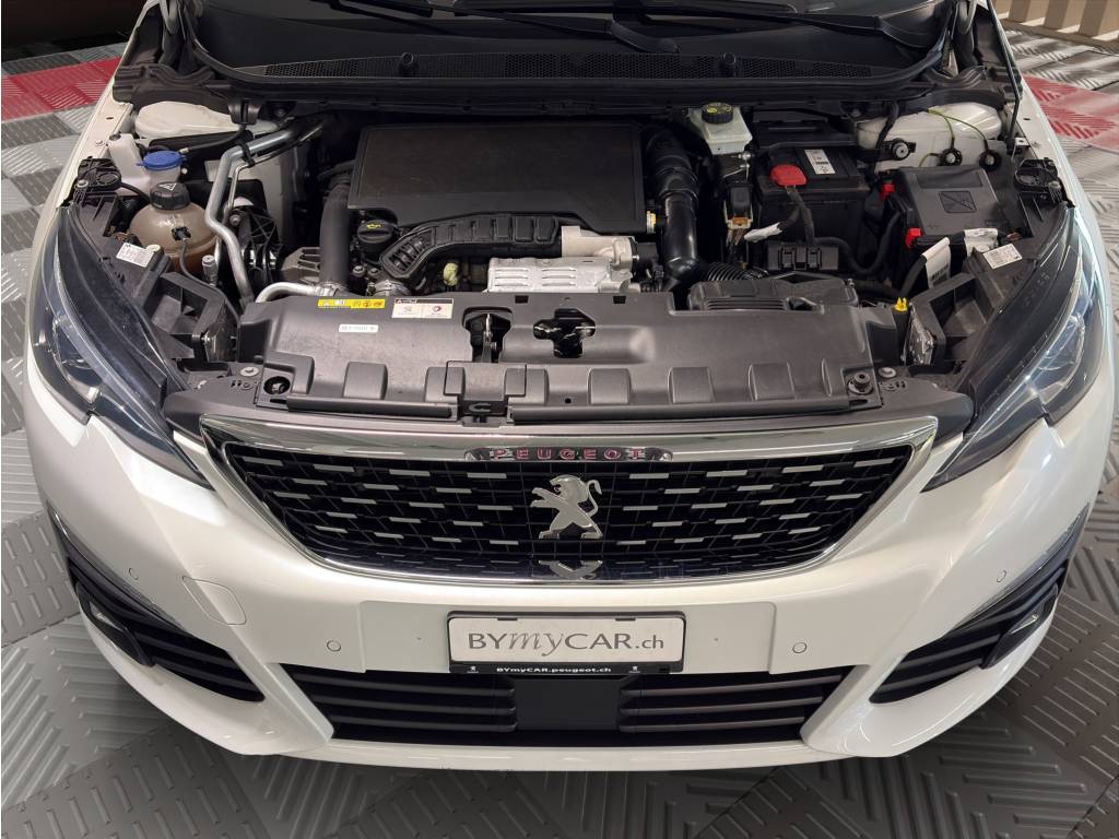 PEUGEOT 308 1.2 Pure Tech GT Line EAT8-image-11