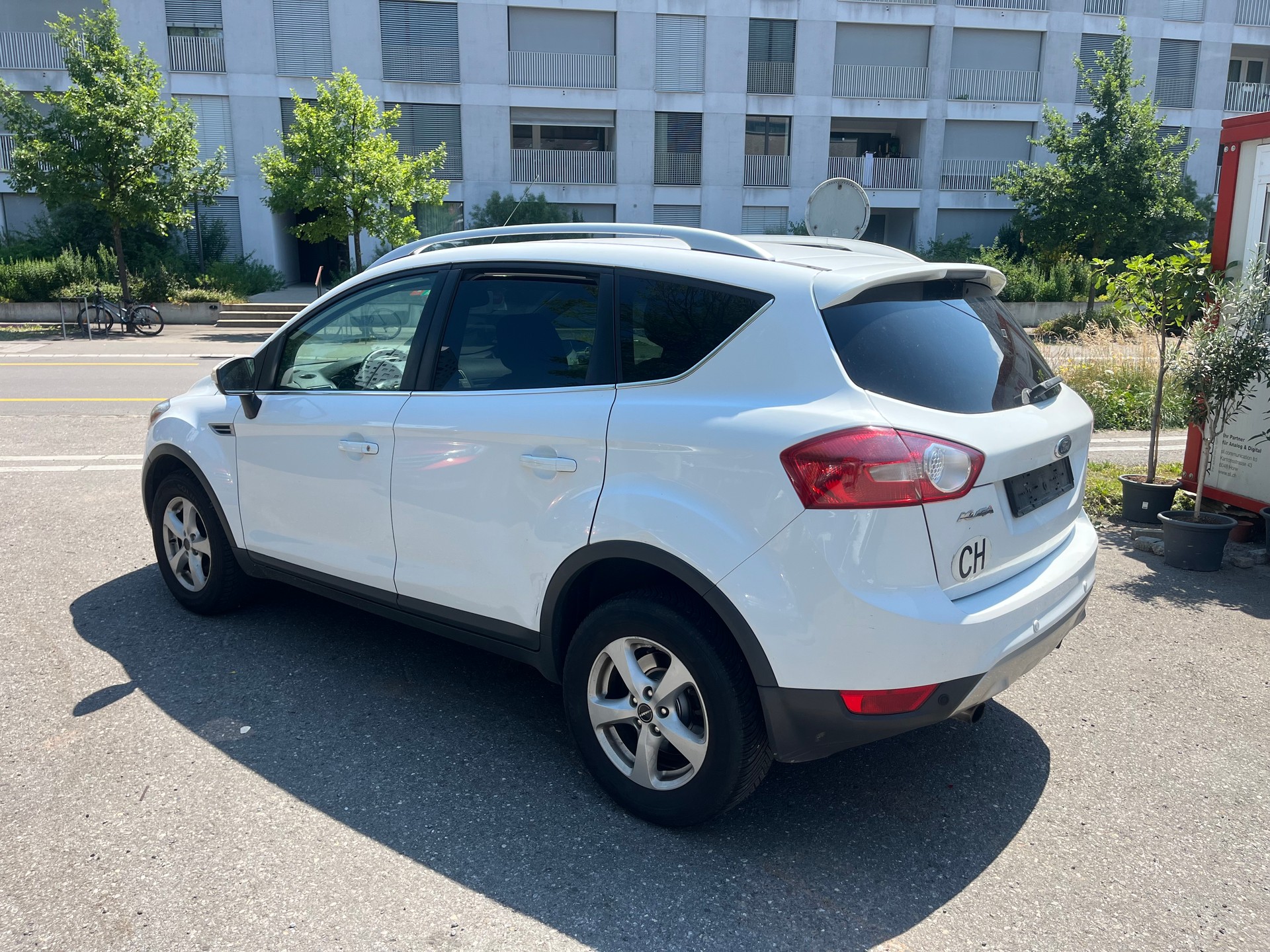 FORD Kuga 2.0 TDCi Titanium 4WD-image-2