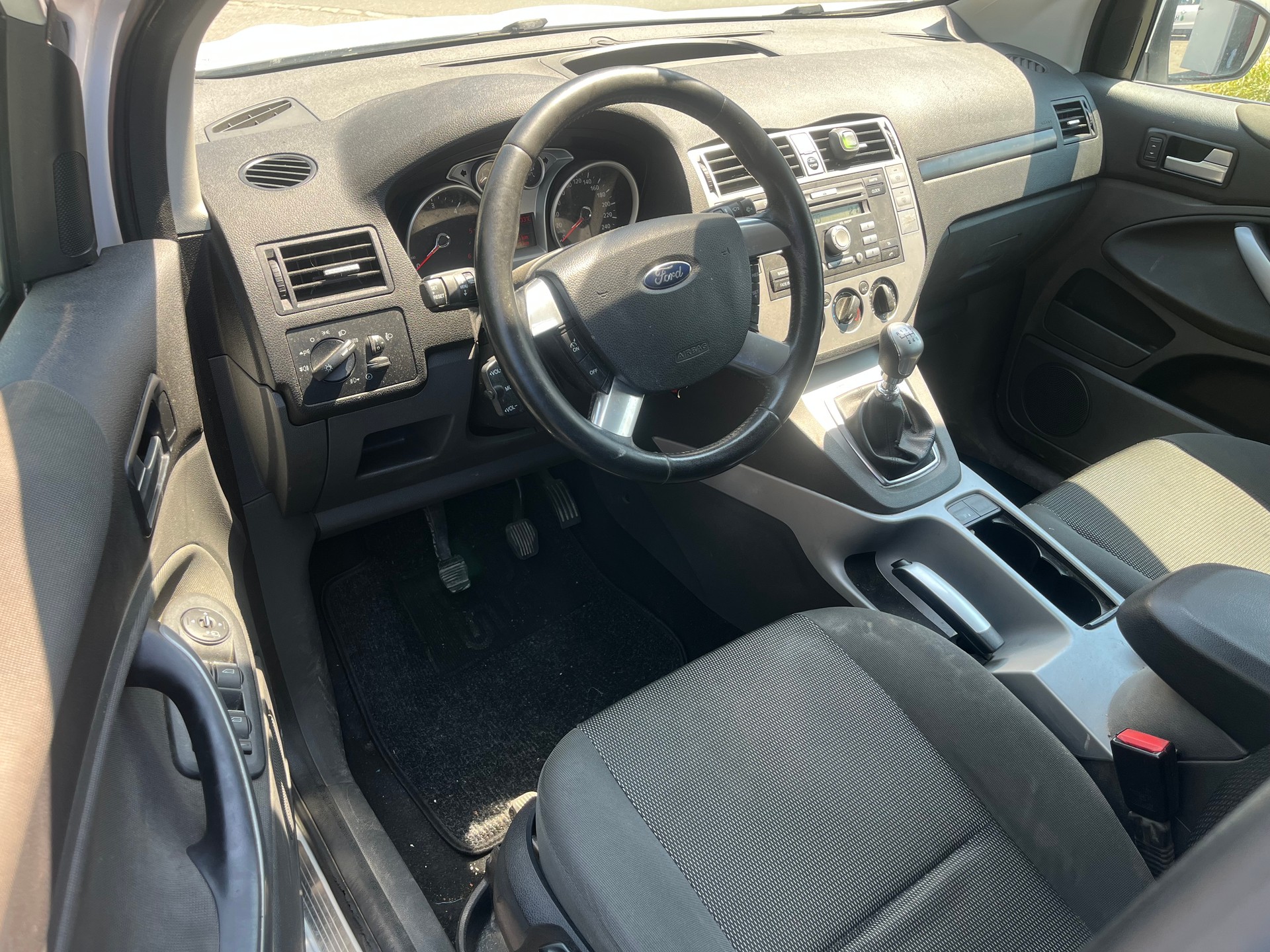 FORD Kuga 2.0 TDCi Titanium 4WD-image-8