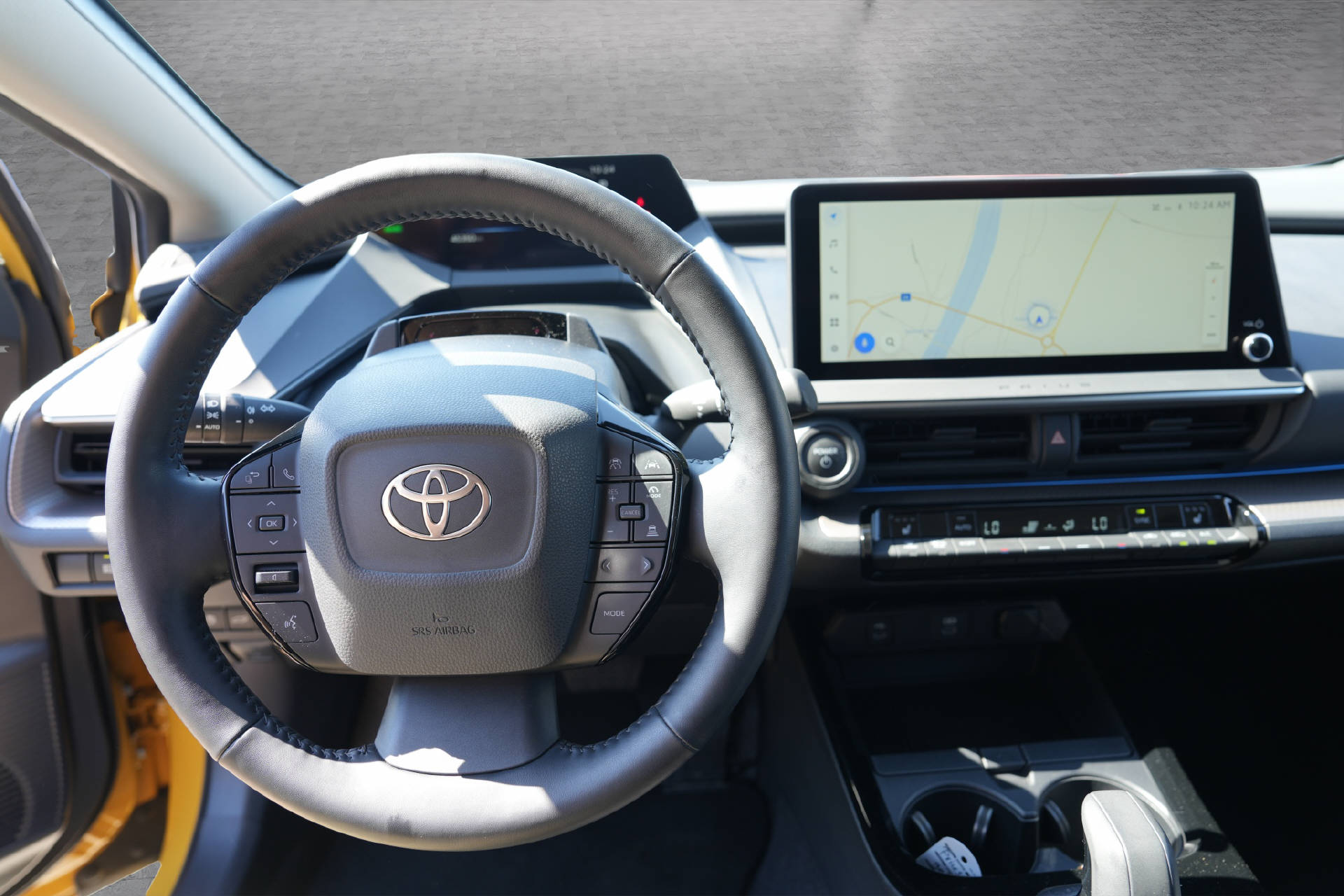 TOYOTA Prius 2.0 Plug-In-Hybrid Style-image-9